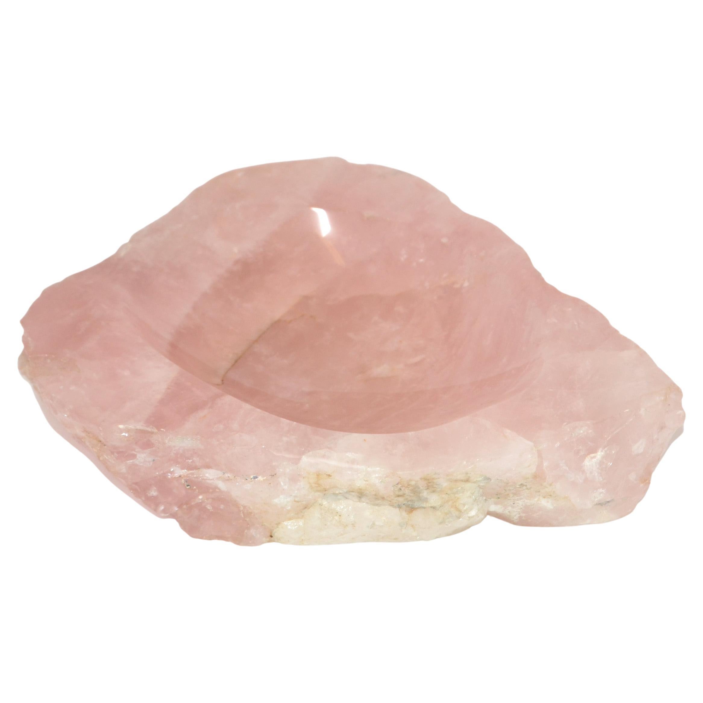 Vide-poche moderne du milieu du siècle en cristal de roche rose sculpté à la main, 1970 en vente