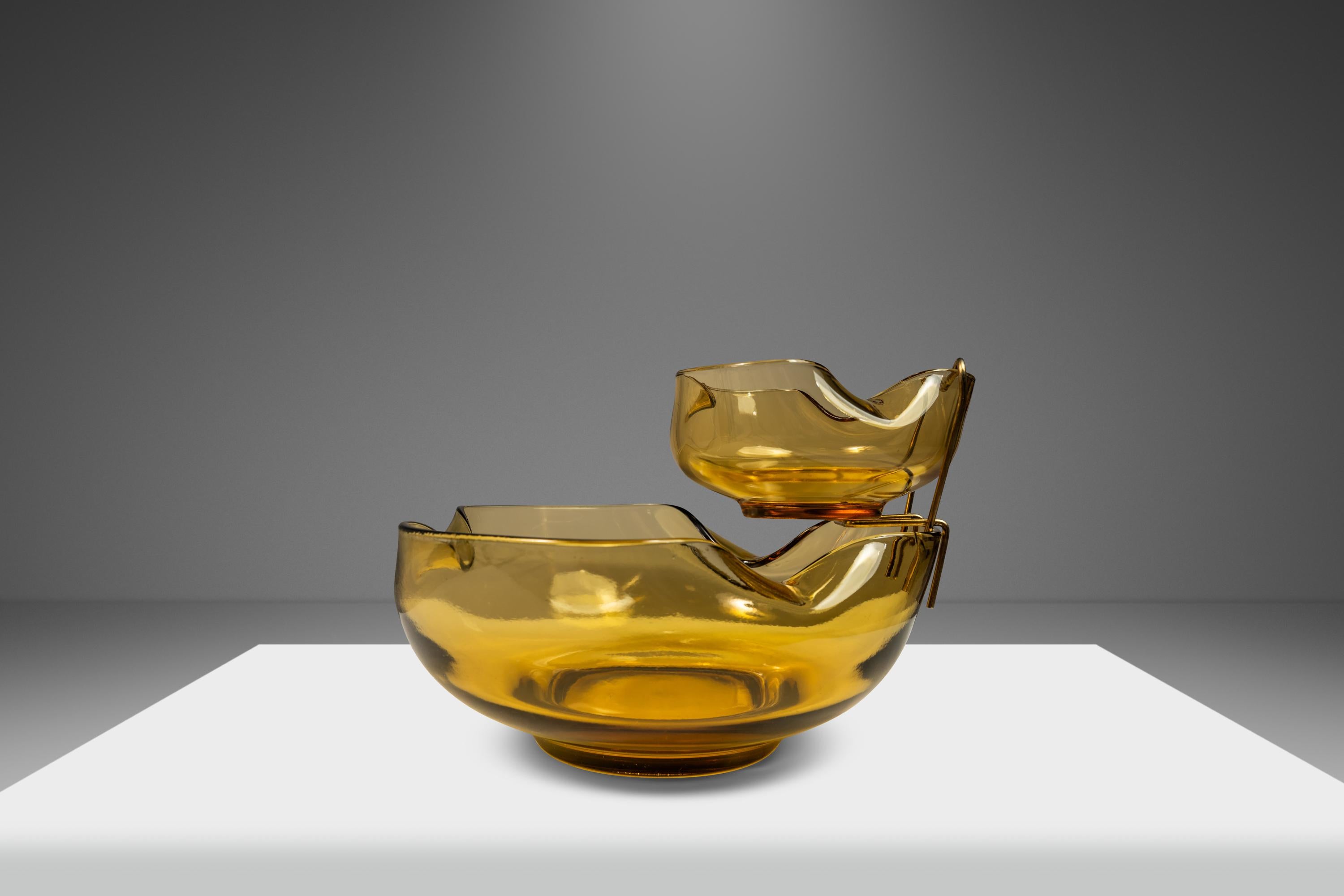 Mid-20th Century Mid-Century Modern Hand-Crafted Amber Glass Chips & Dip Bowls, USA, c. 1960's For Sale