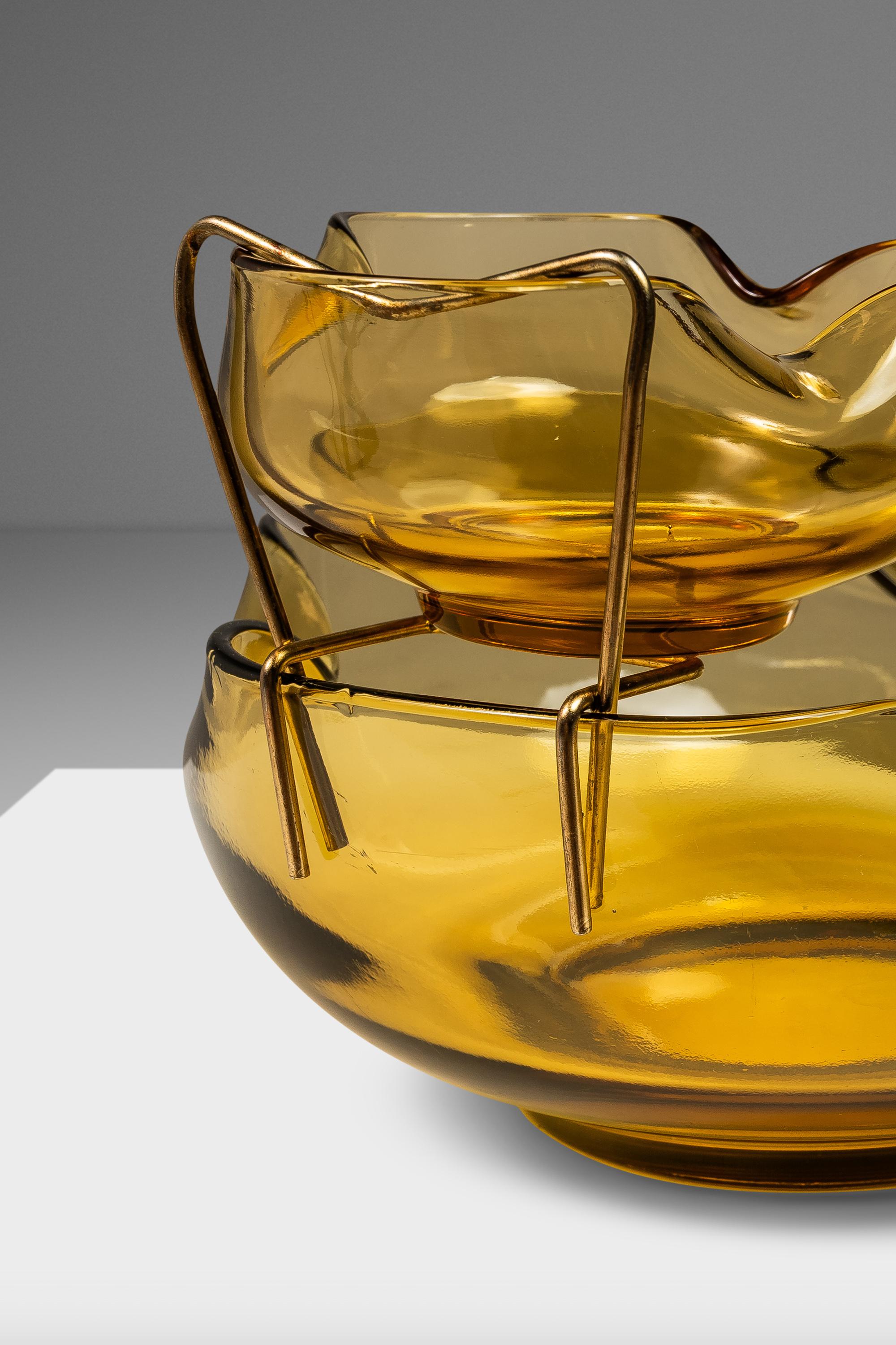 Mid-Century Modern Hand-Crafted Amber Glass Chips & Dip Bowls, USA, c. 1960's For Sale 3