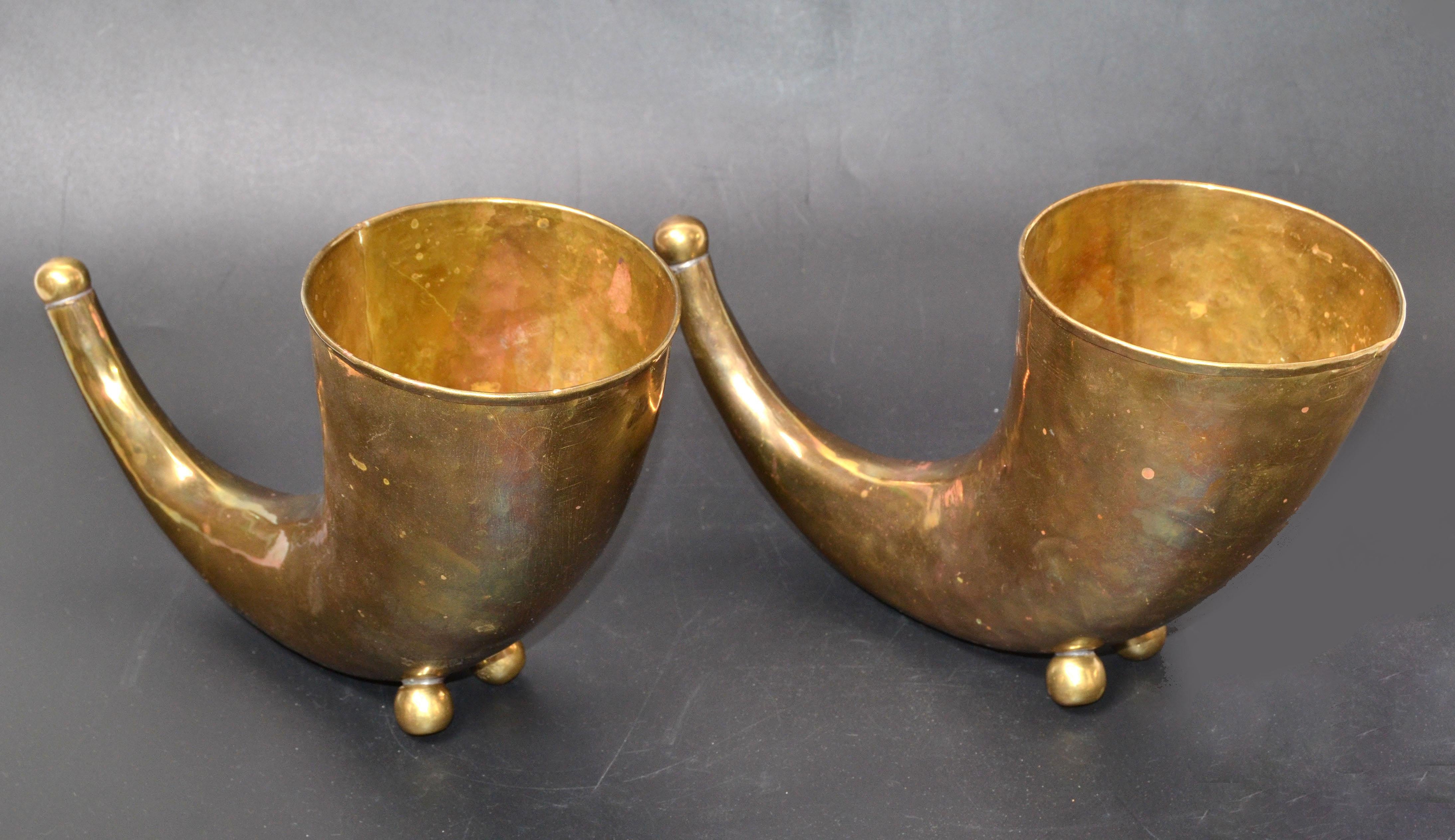 Mid-Century Modern Hand Hammered Brass Horn Sculptures, Bookends, Pair In Good Condition In Miami, FL