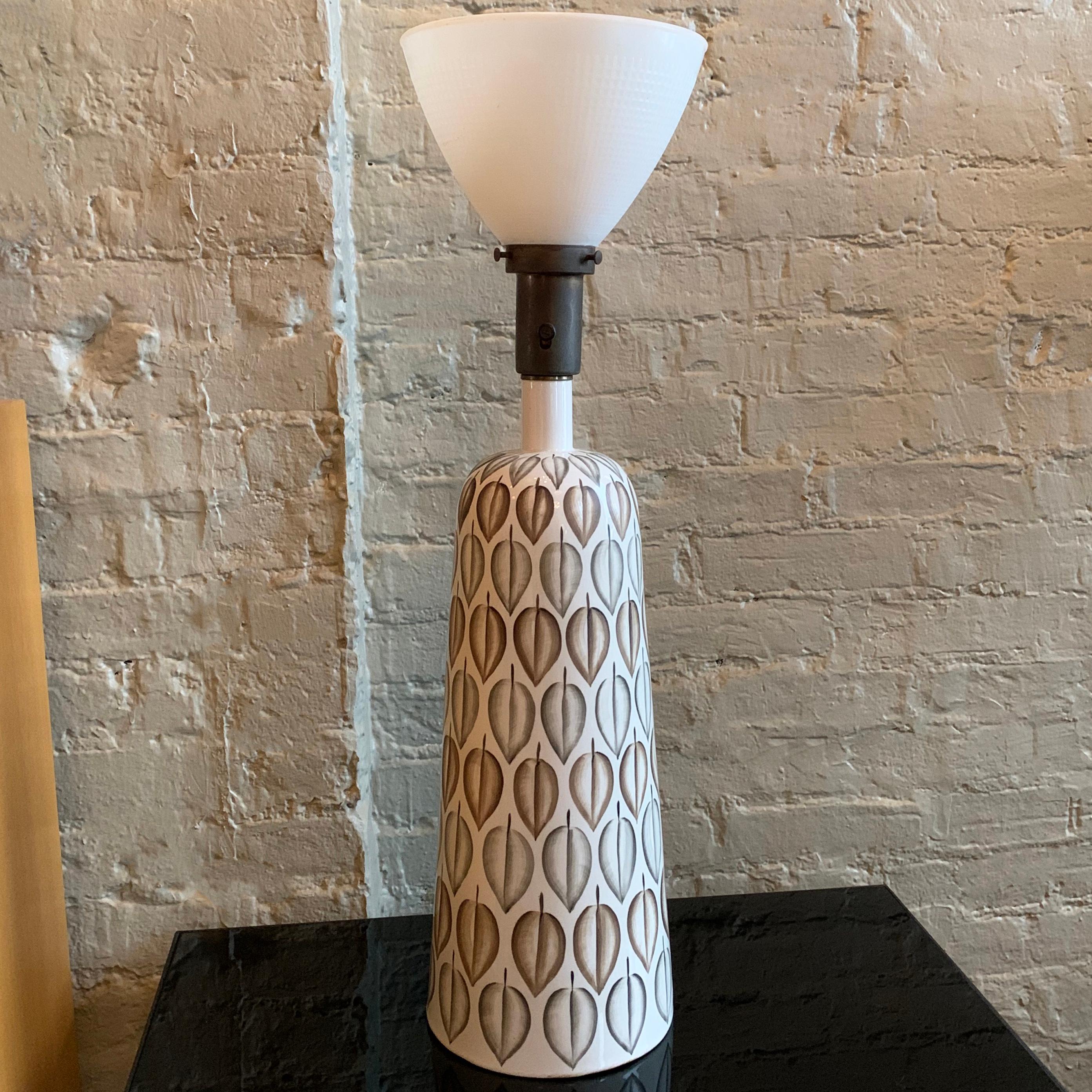 Mid-Century Modern Hand Painted Art Pottery Table Lamp 2