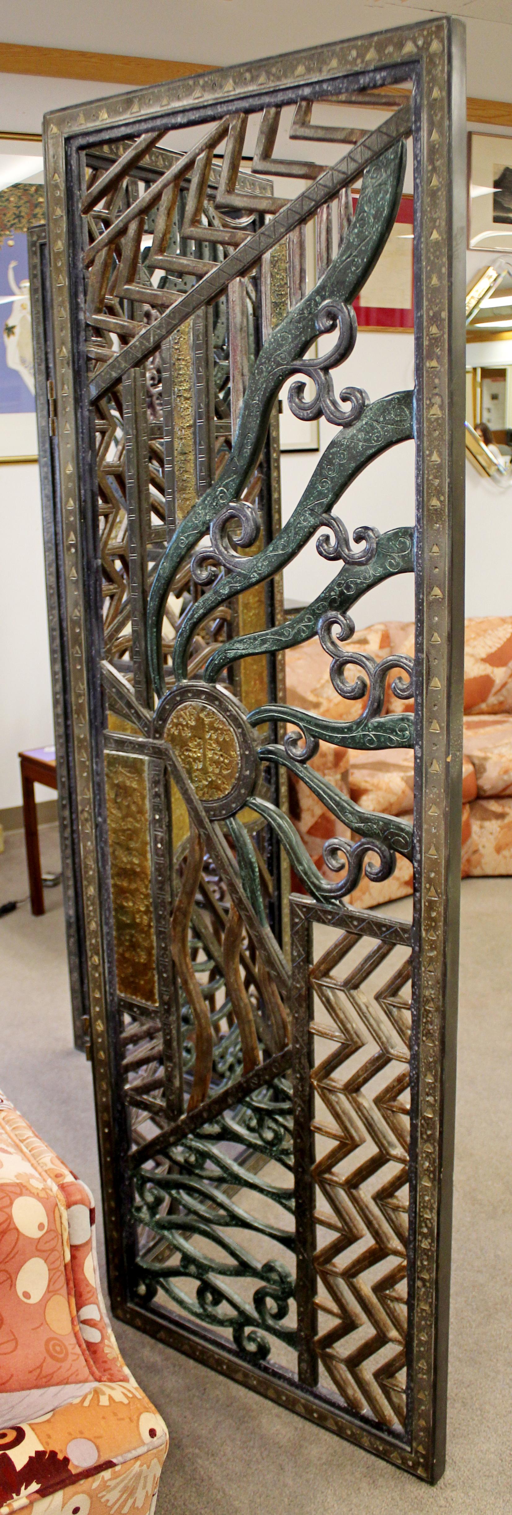 Mid-Century Modern Hand Tooled Brutalist Metal Room Divider Screen 3-Panel 1970s In Good Condition In Keego Harbor, MI