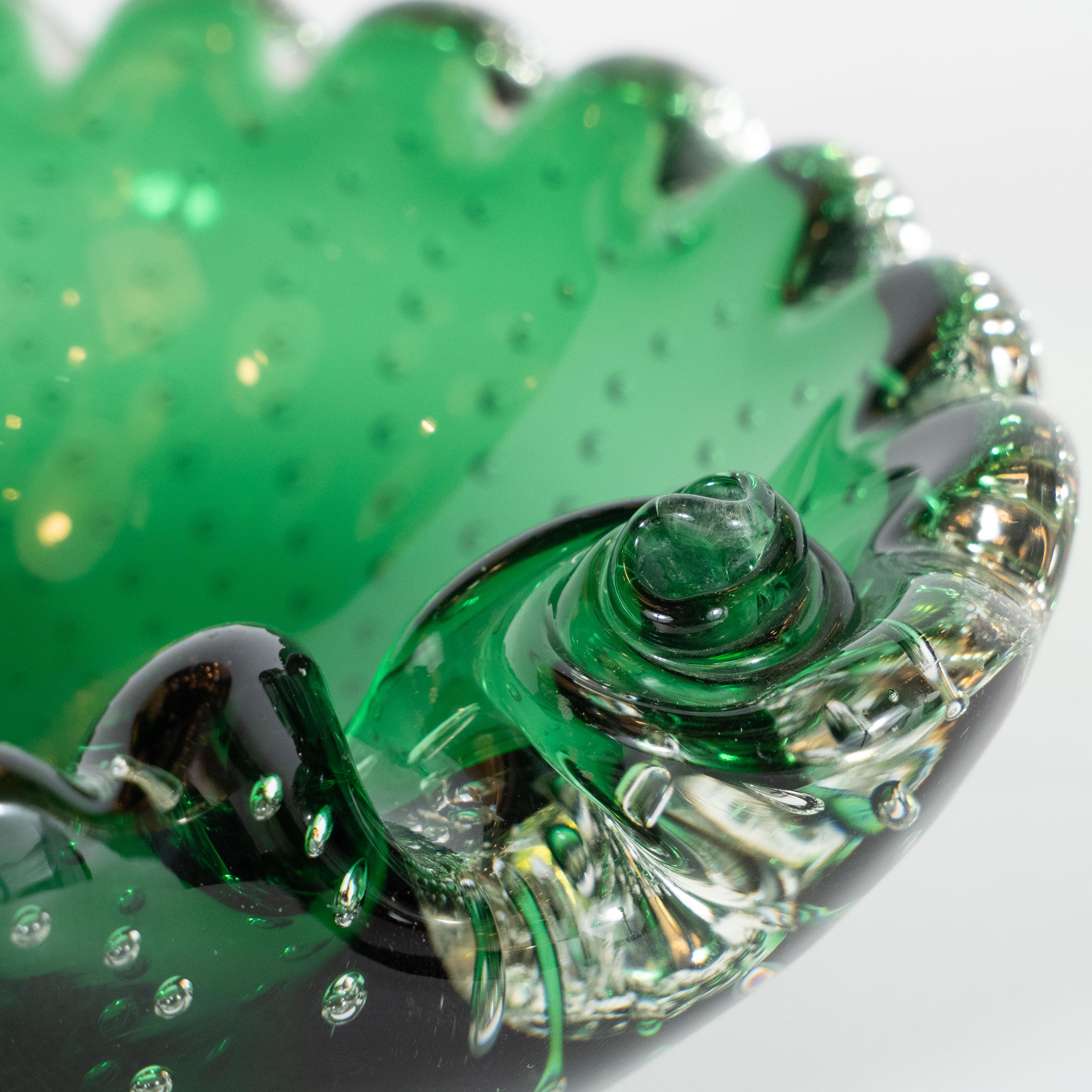 Mid-20th Century Mid-Century Modern Handblown Bullicante Murano Emerald Glass Bowl