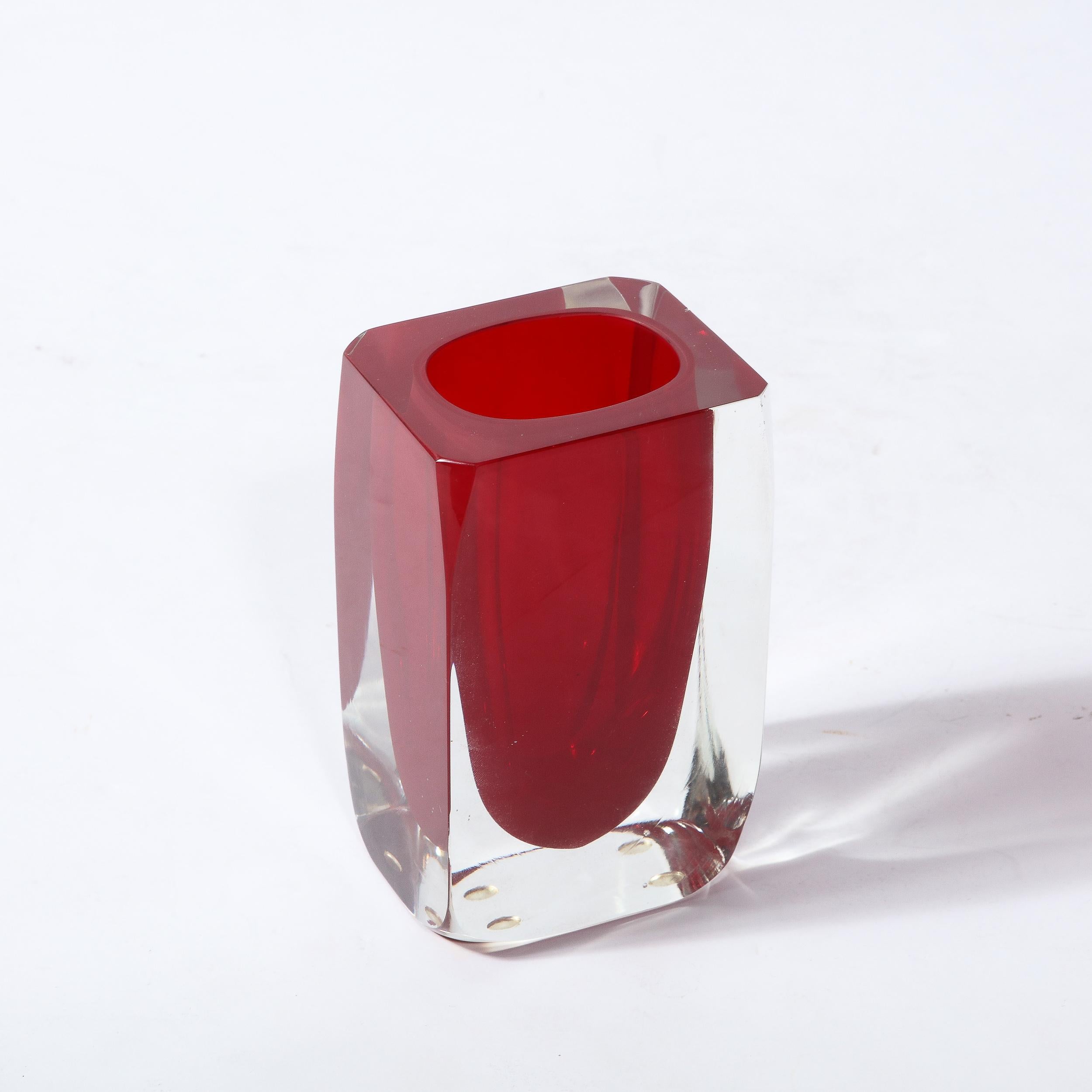 Vaso in vetro di Murano Cardinal soffiato a mano della metà del secolo scorso in vendita 3