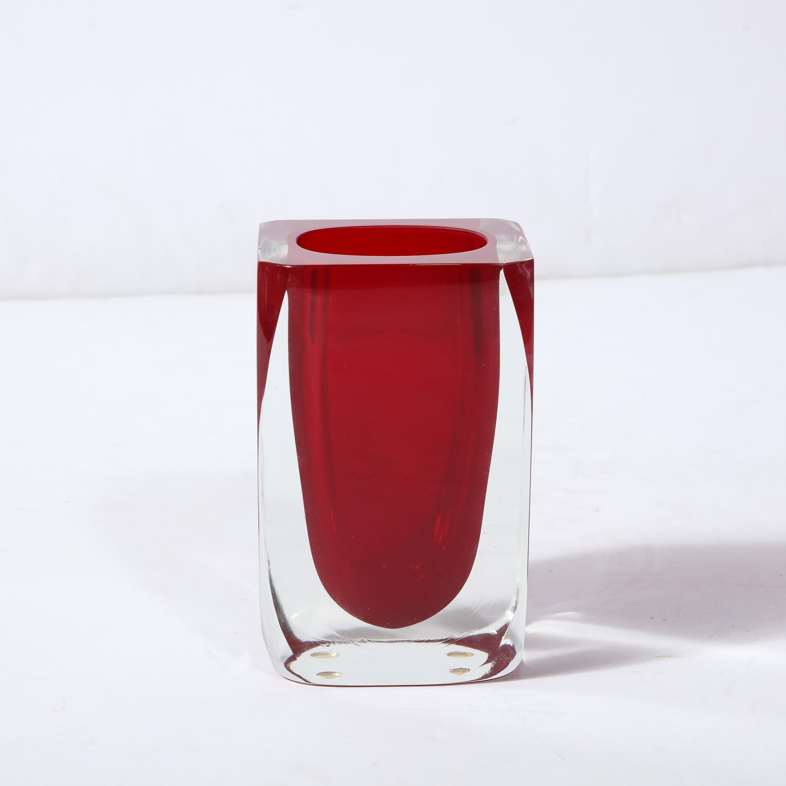 Mid-Century Modern Hand Blown Cardinal Murano Glass Vase For Sale 3