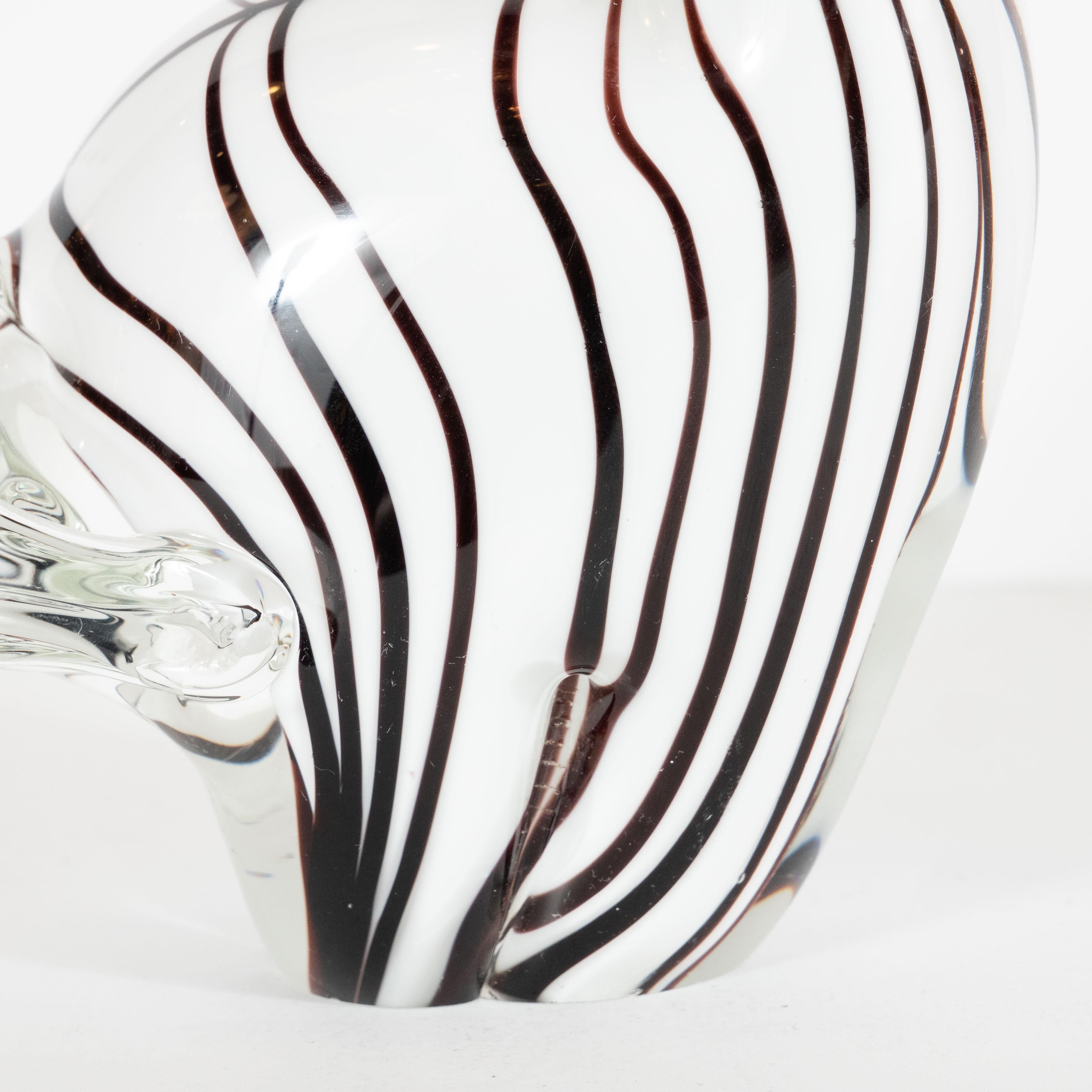 Modernes mundgeblasenes stilisiertes Zebra-Deko-Objekt aus Muranoglas, Mitte des Jahrhunderts (Italienisch) im Angebot