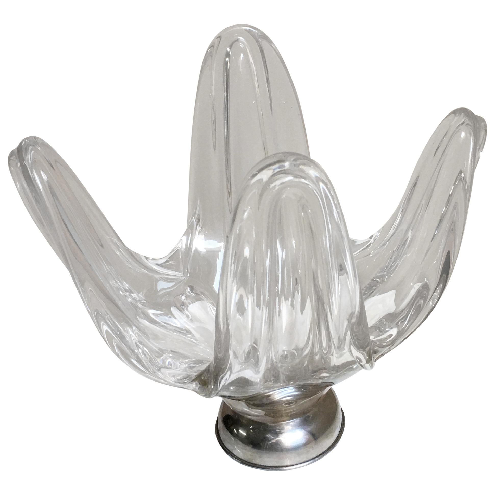 Skulpturale mundgeblasene oder kannelierte Mid-Century-Modern-Schale mit durchscheinendem Silbersockel