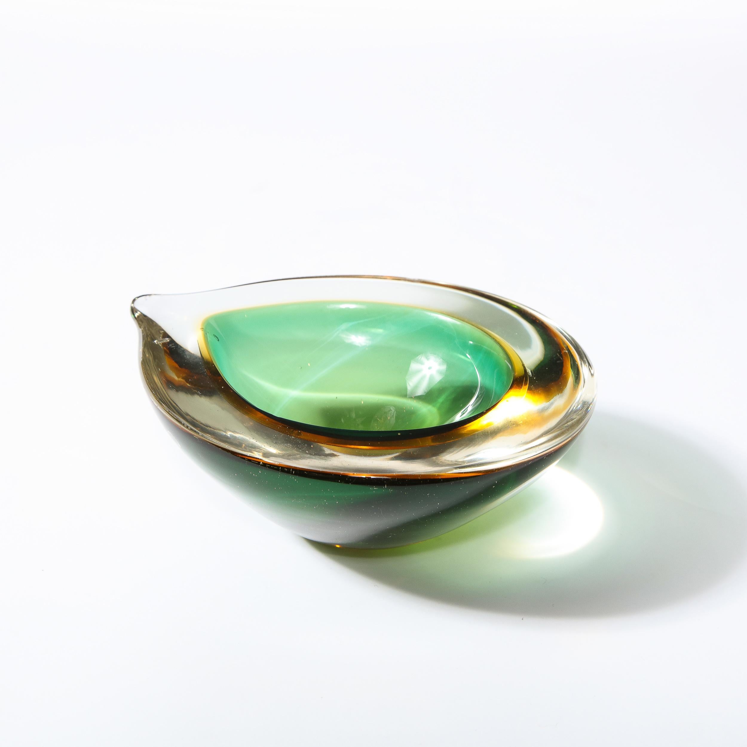 Mid-Century Modern Handblown Ovoid Bowl in Citrine and Emerald 8