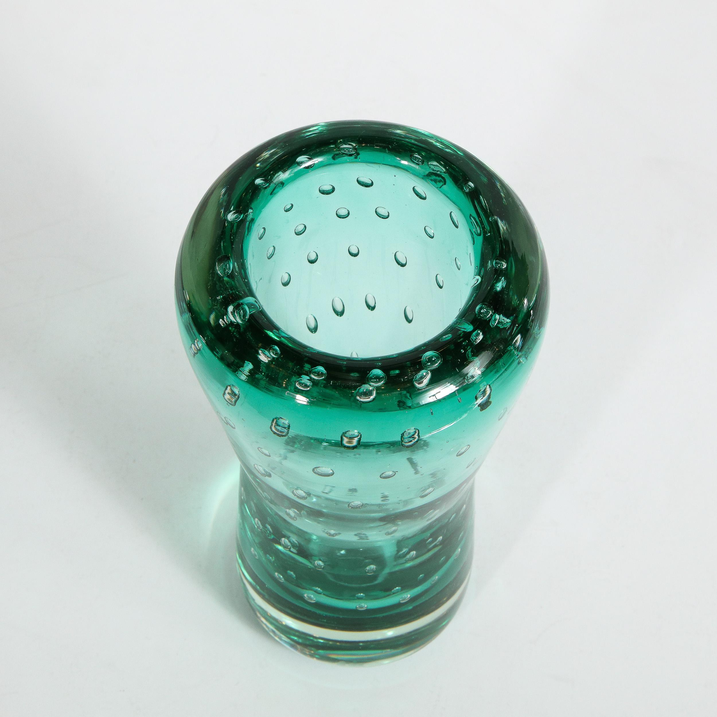Vaso di Murano traslucido e soffiato a mano della metà del secolo scorso con murini trasparenti in vendita 5