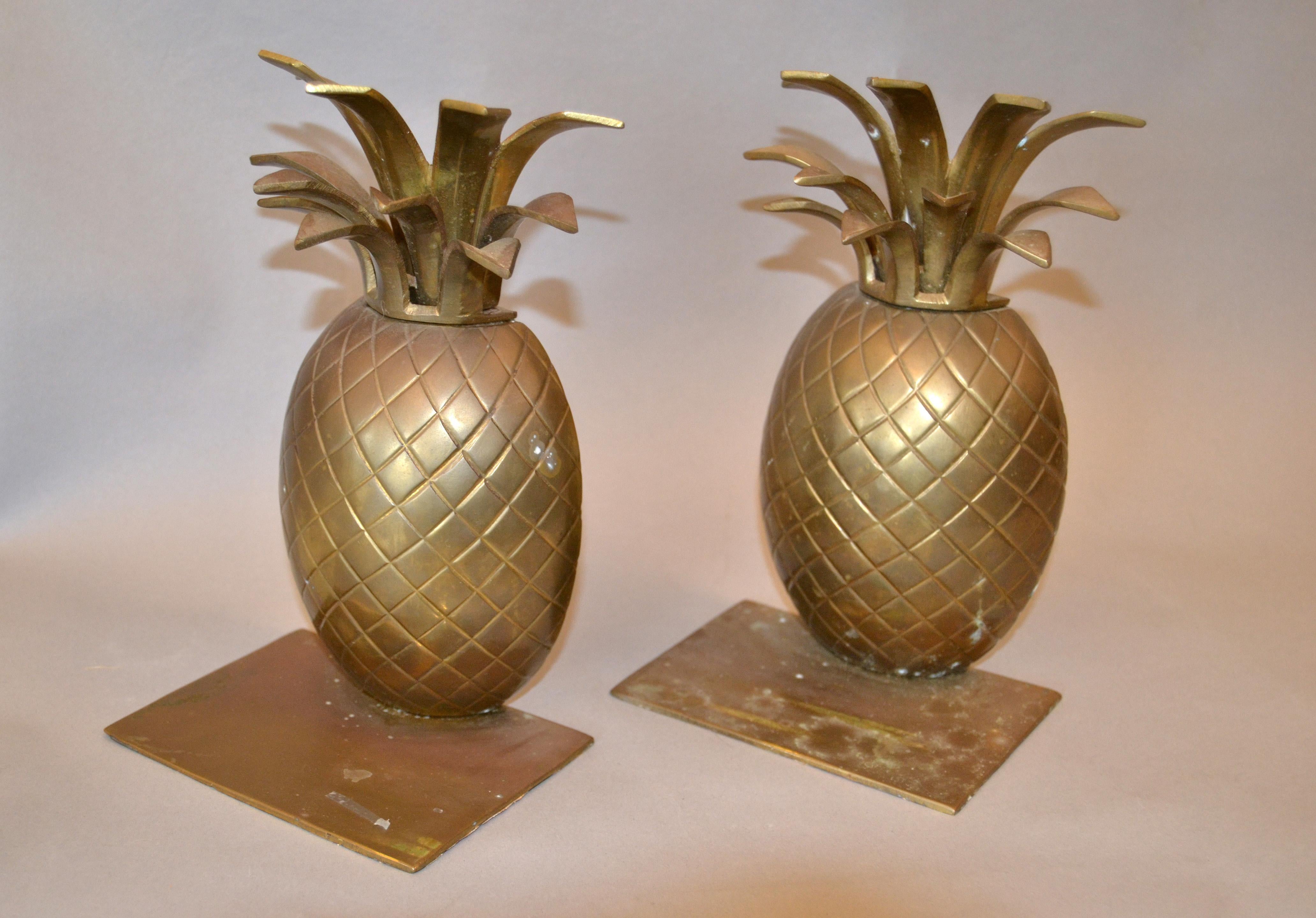 Mid-Century Modern Handcrafted Bronze Pineapple Bookends In Good Condition In Miami, FL
