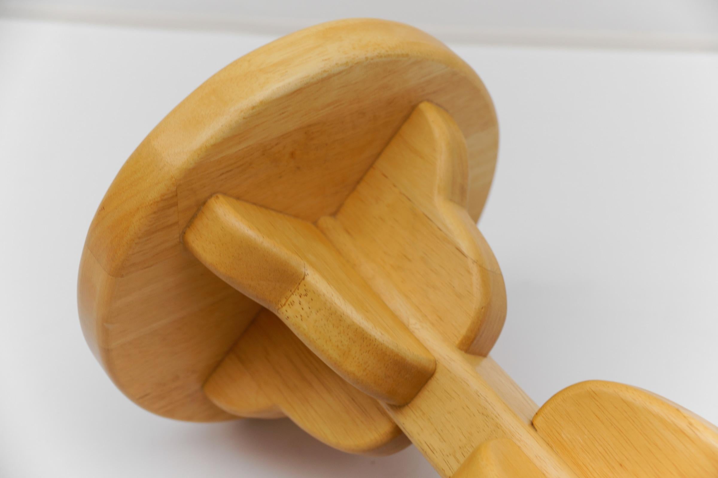 Tabouret en hêtre fait à la main, 1960 France en vente 3