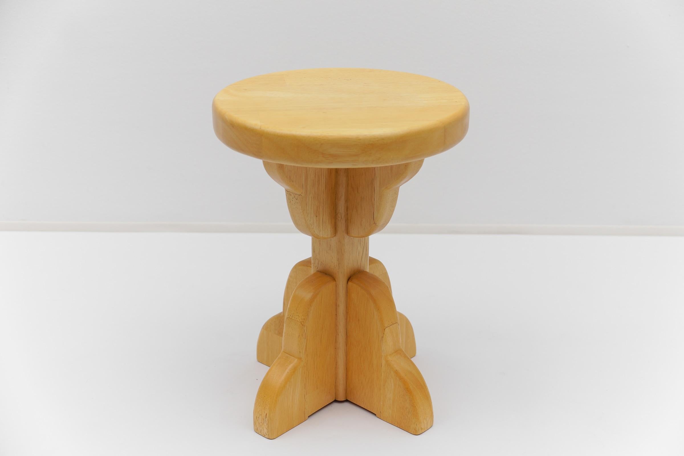 Français Tabouret en hêtre fait à la main, 1960 France en vente