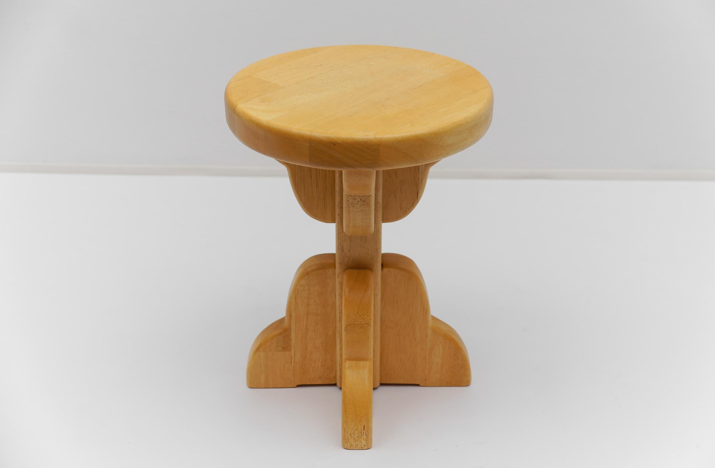Milieu du XXe siècle Tabouret en hêtre fait à la main, 1960 France en vente