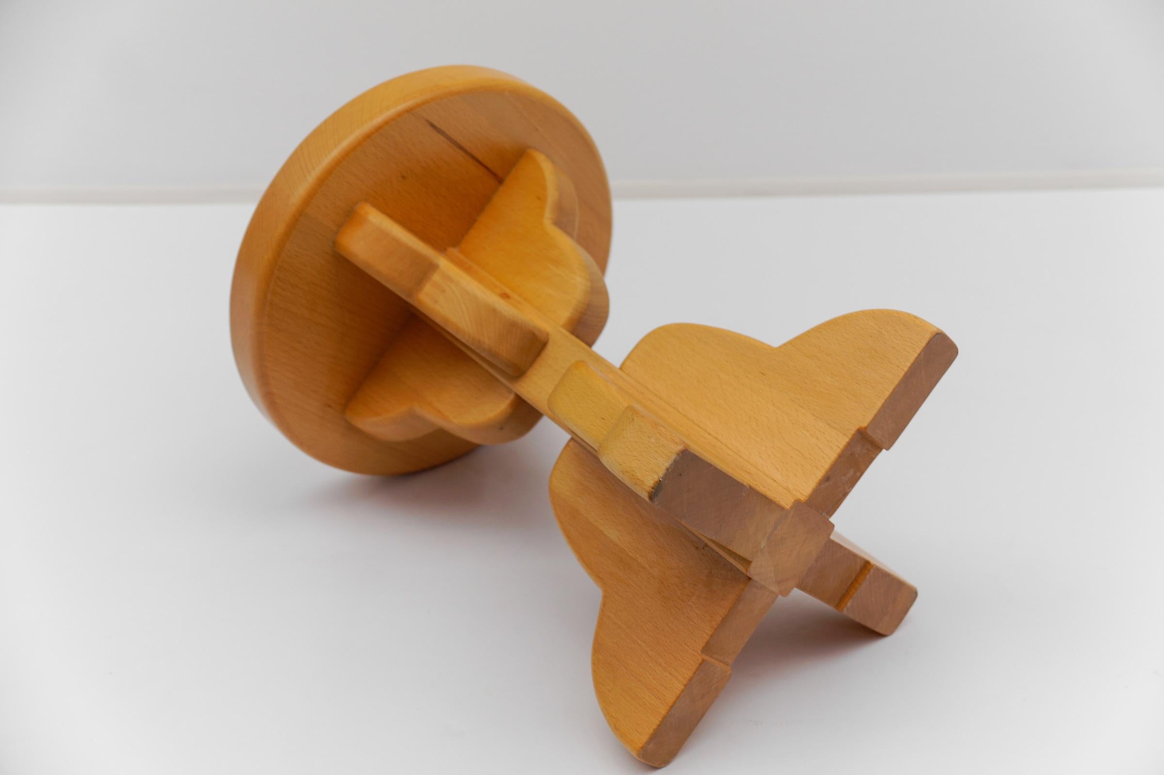 Bois Tabouret en hêtre fait à la main, 1960 France en vente