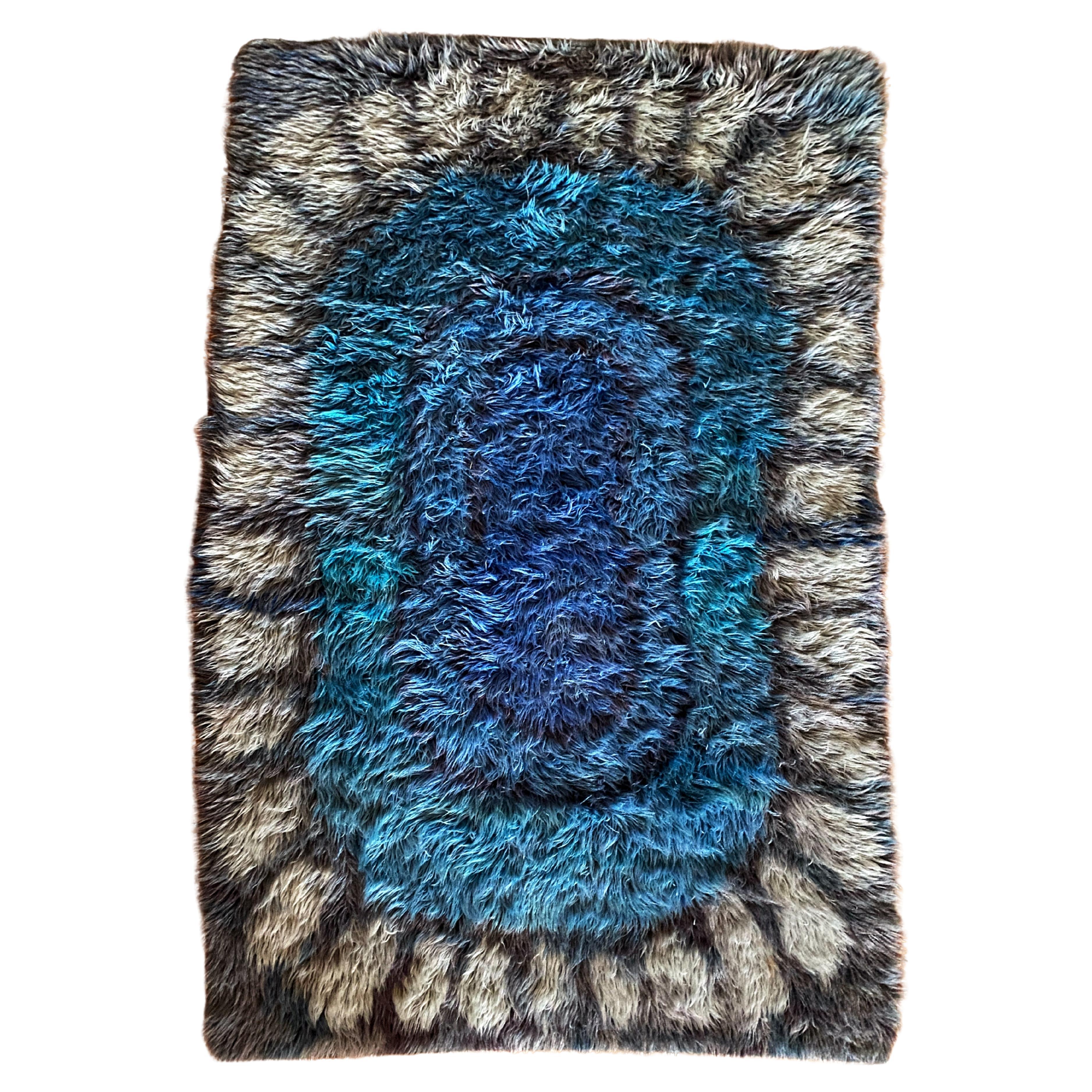 Alfombra Rya de pelo alto azul, hecha a mano, moderna de mediados de siglo, Suecia, años 60