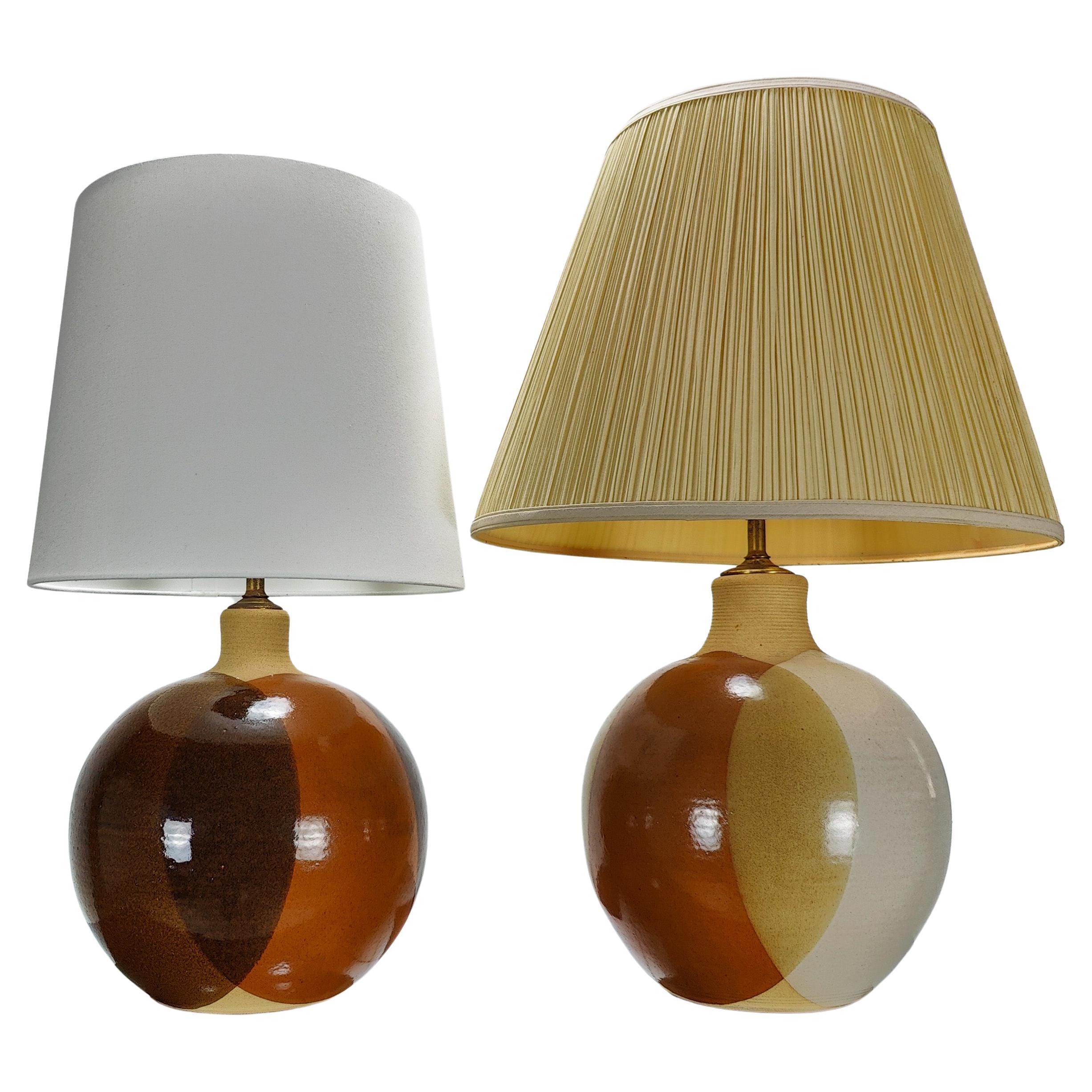 Lampes de table en céramique faites à la main de style mi-siècle moderne par Larry et Terry Brown