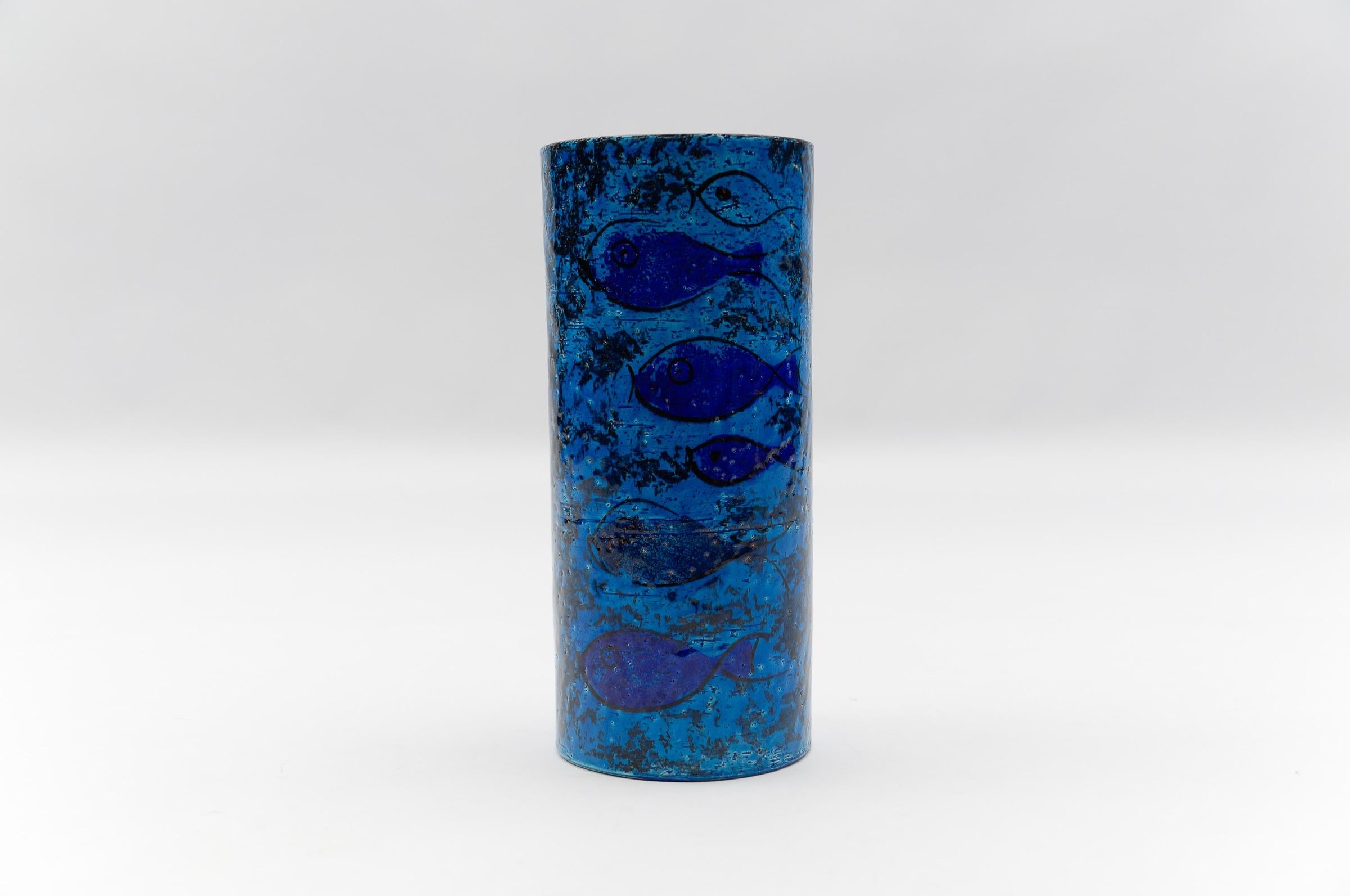 Handgefertigte Keramikvase mit Fischmotiv von Londi für Bitossi, Mid-Century Modern, 1960er Jahre (Moderne der Mitte des Jahrhunderts) im Angebot
