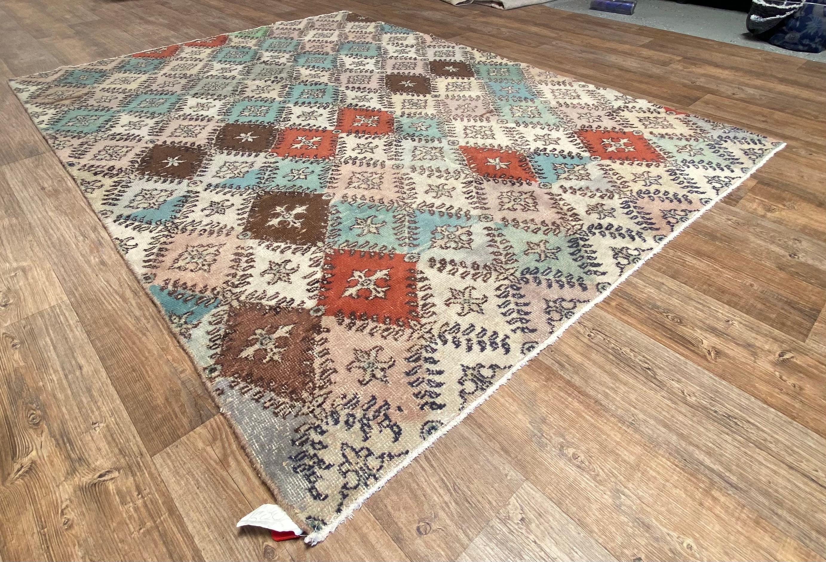 Moderner handgefertigter Teppich aus der Mitte des Jahrhunderts (Türkisch) im Angebot