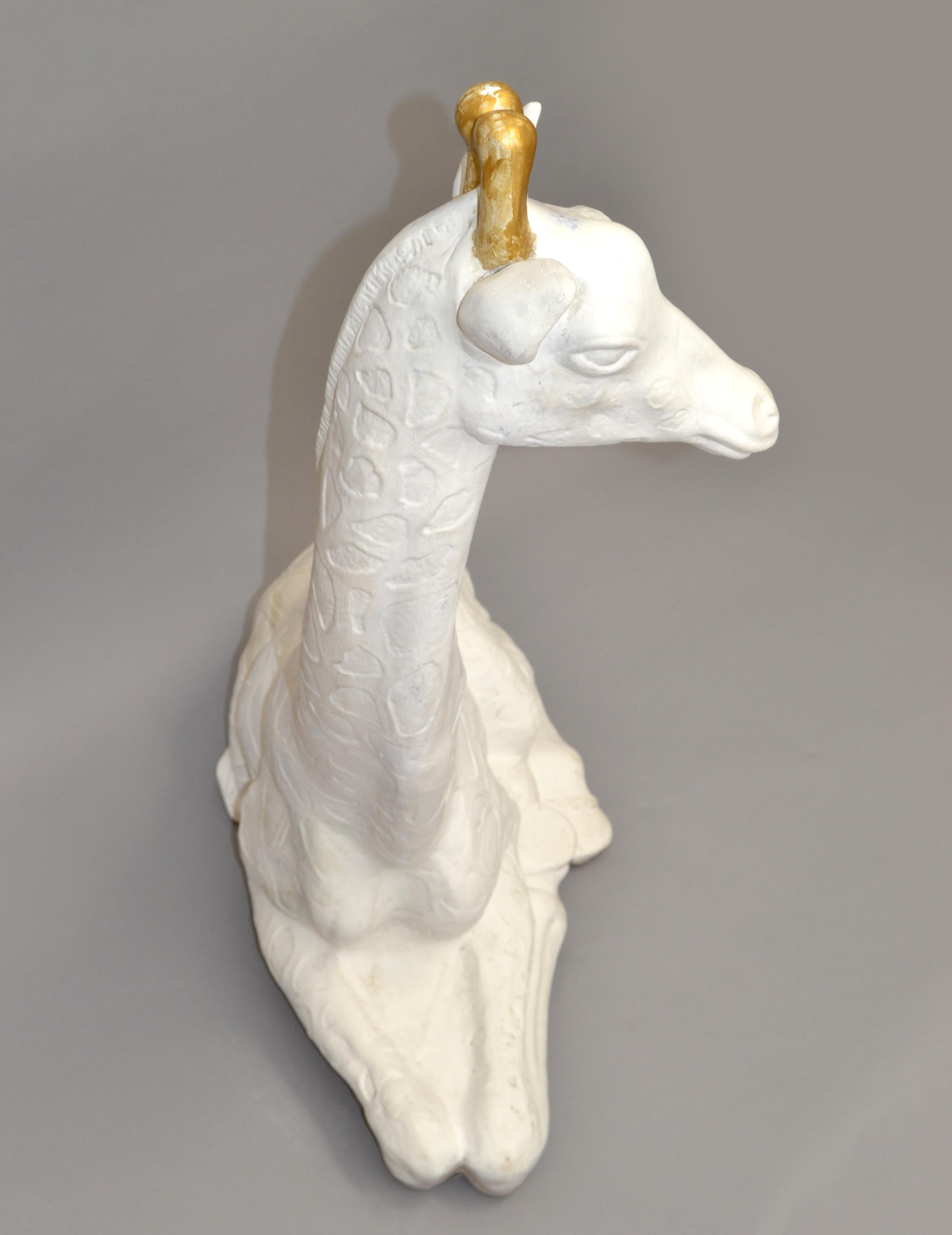 Late 20th Century Mid-Century Modern Handmade White & Gold Finish Plaster Giraffe Animal Sculpture For Sale