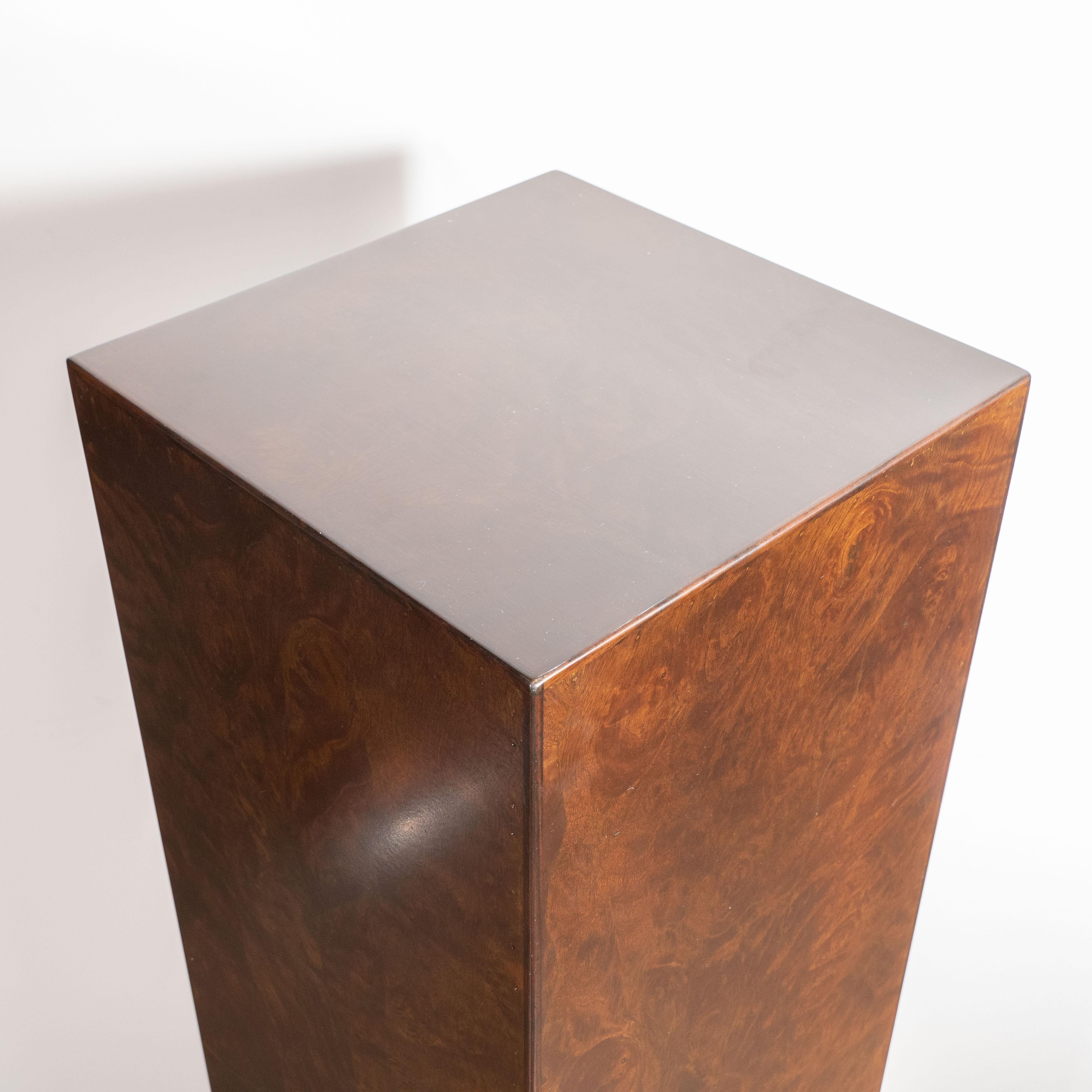 Late 20th Century Mid-Century Modern Handrubbed Bookmatched Burled Walnut Pedestal