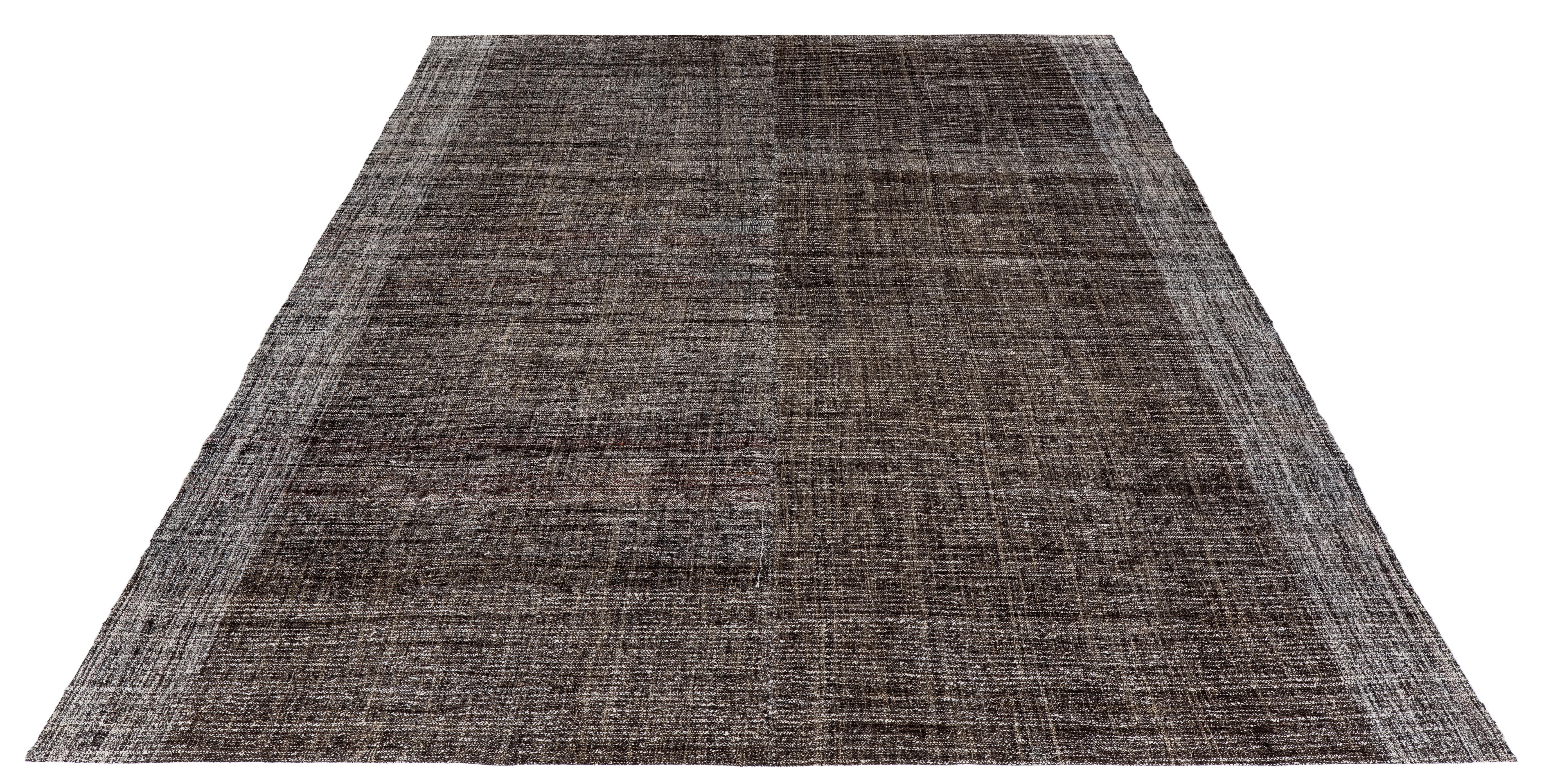 Mid-Century Modern Handwoven Pelas Rug in Natural Wool and Linen Tones (Mitte des 20. Jahrhunderts) im Angebot
