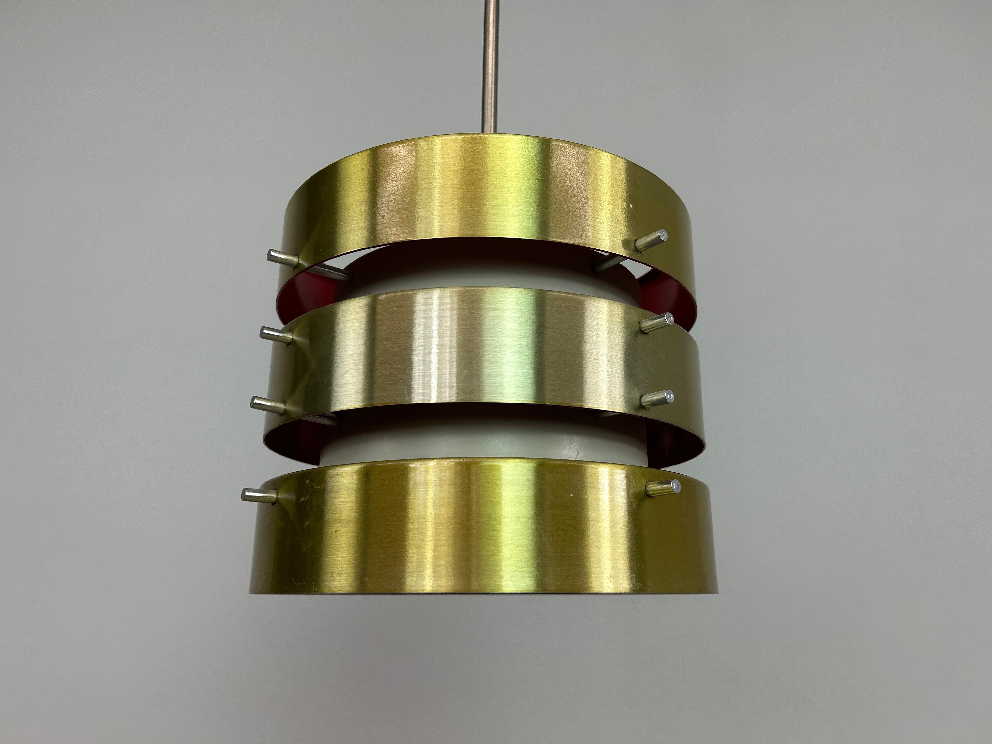 Lampada a sospensione moderna di metà secolo di VEB Leuchten in vendita 5