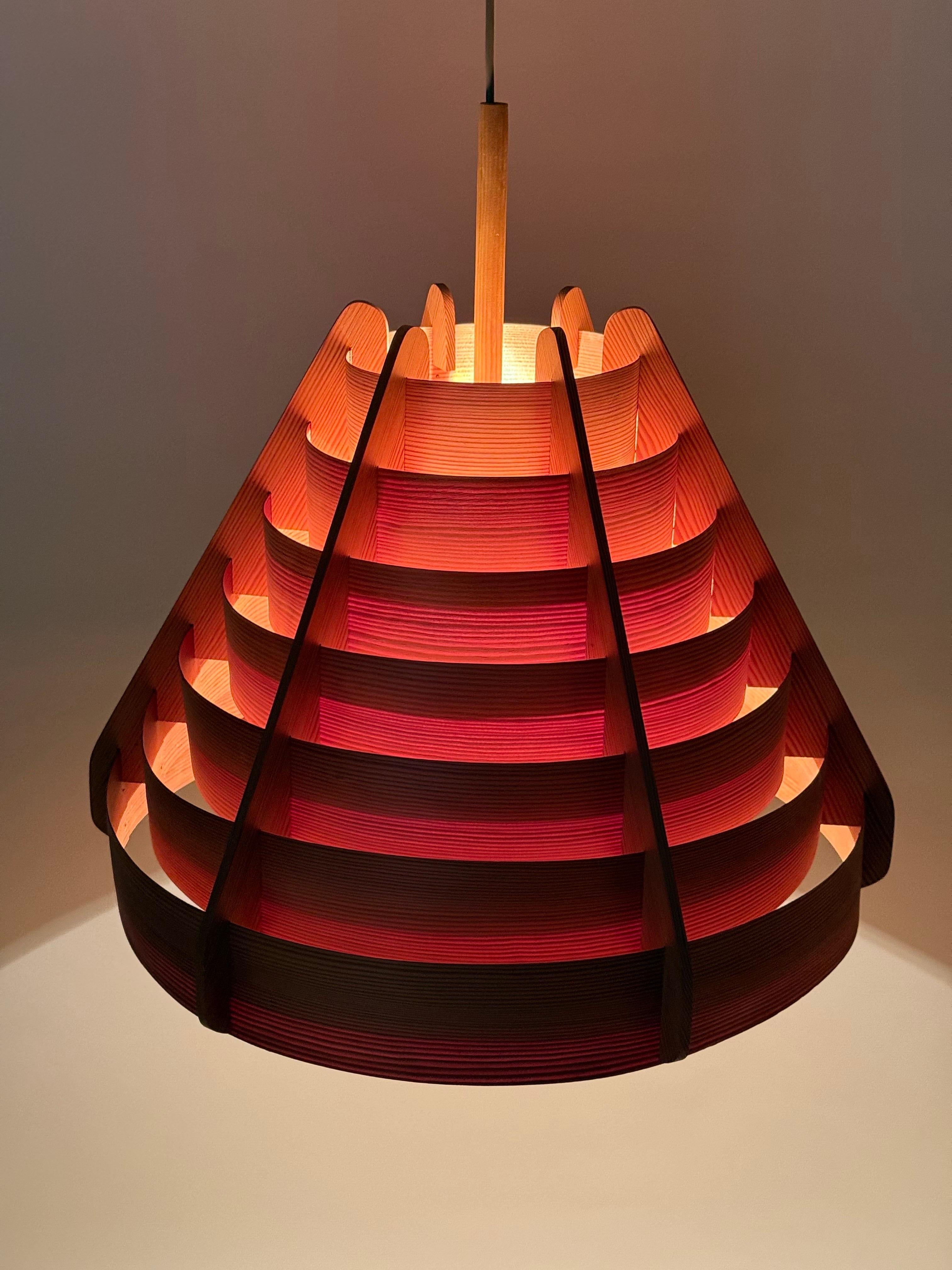 Lampe suspendue en bois du milieu du siècle par Hans-Agne Jakobsson, Suède, années 60 en vente 10