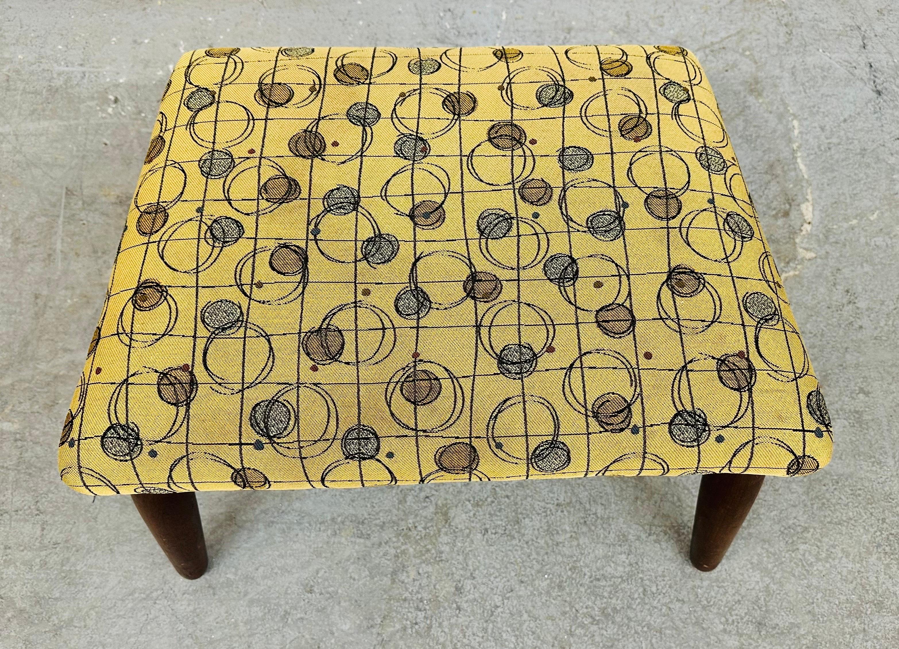 Mid-Century Modern Hans Olsen Walnut Lounge Chair & Ottoman For Sale 1