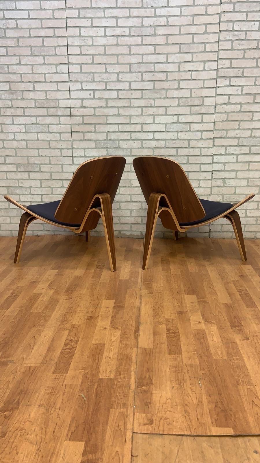 Danish Mid-Century Modern Hans Wegner Style Bent Plywood 3 Leg Shell Chairs, Pair For Sale