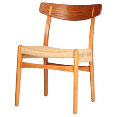 Mid-Century Modern Hans Wegner CH23 Chair