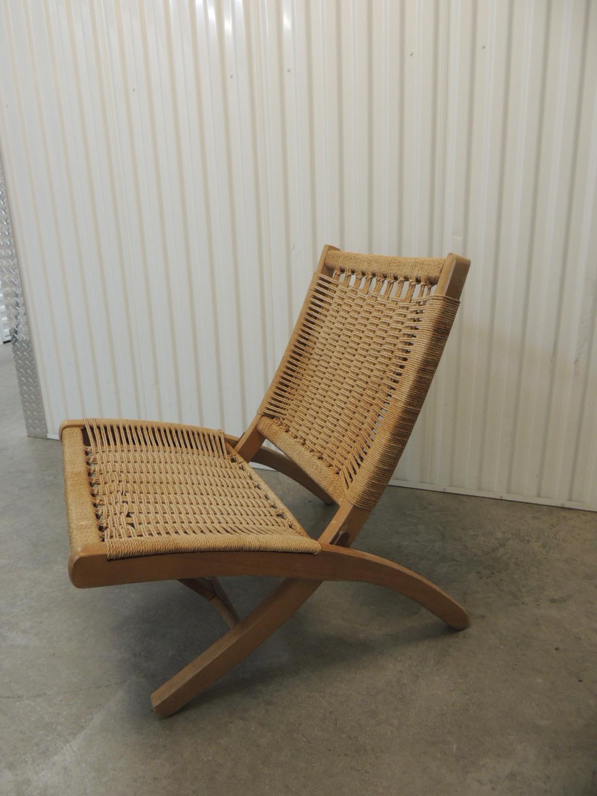 European Mid-Century Modern Hans Wegner Style Chair