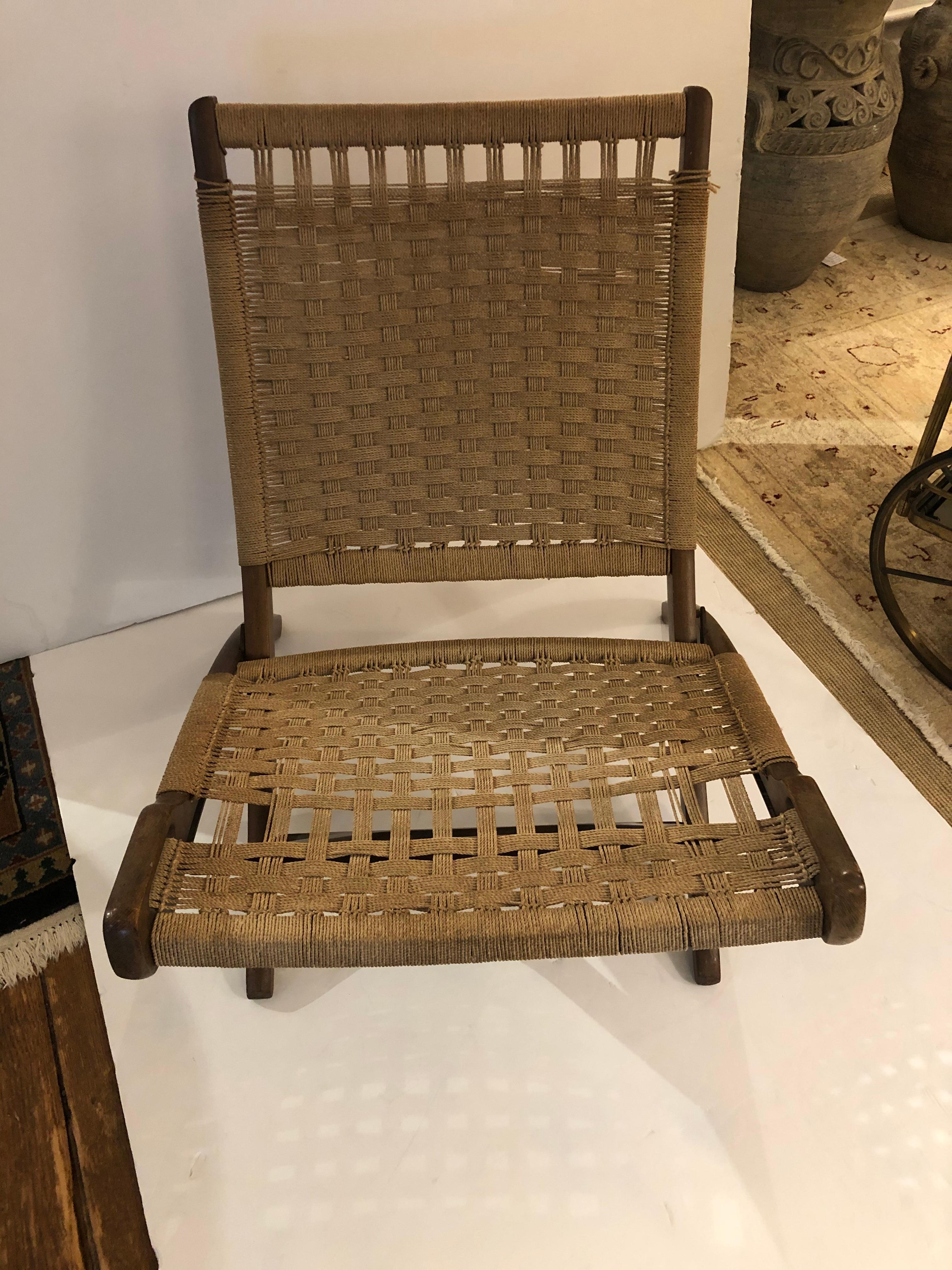Mid-Century Modern Hans Wegner Style Oak and Rope Folding Lounge Chair 1