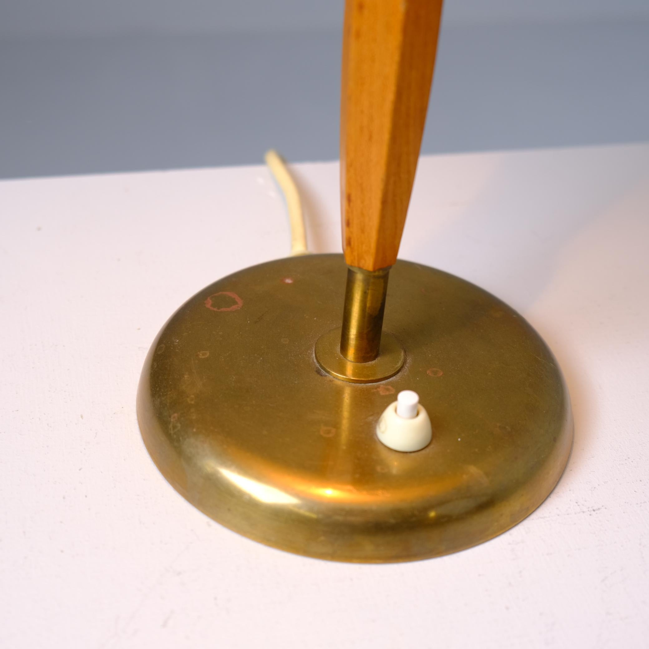 Lampe de table moderne du milieu du siècle Harald Notini modèle 15296, Böhlmarks Suède années 1940 Bon état - En vente à Helsinki, FI