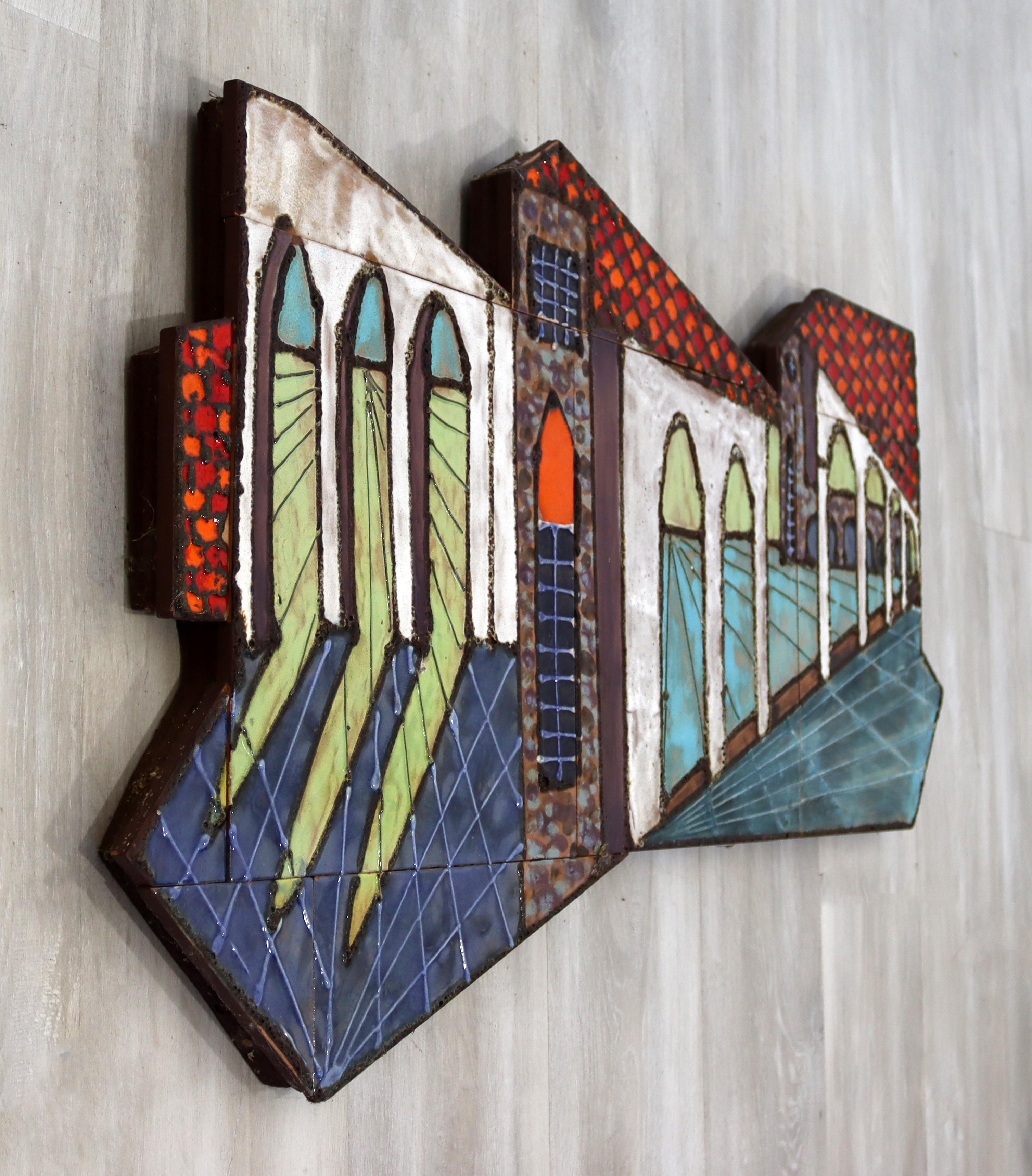 Late 20th Century Mid-Century Modern Harris Strong Style Ceramic Window Hanging Wall Sculpture 70s