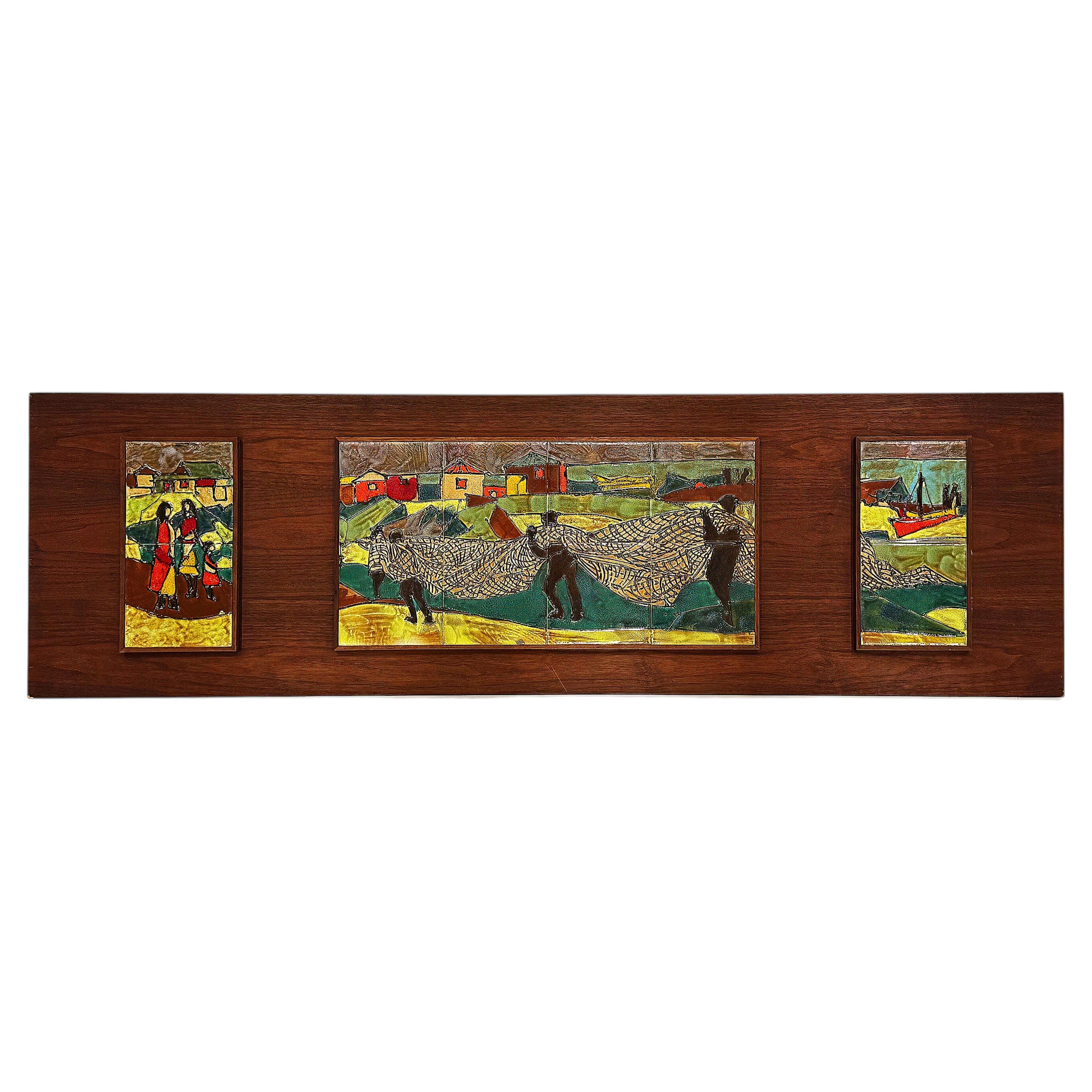 Plaque murale en trois panneaux de style « Mid-century Modern » signée Harris Strong, représentant un village de pêcheurs en vente
