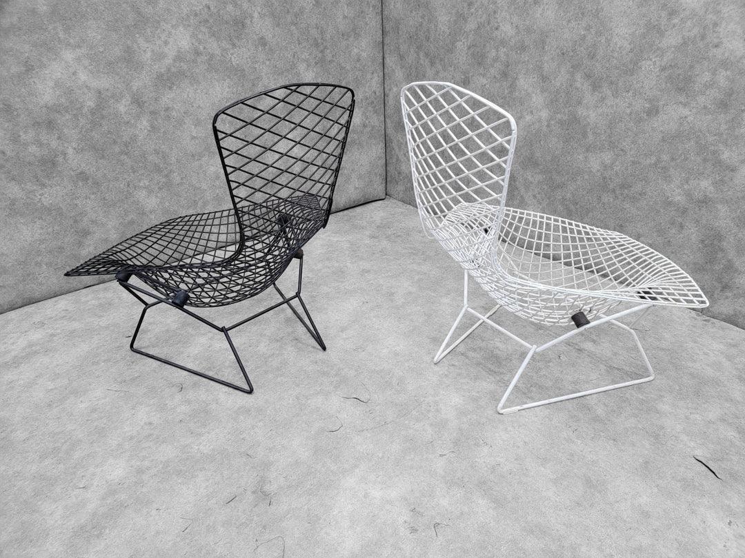 Mid Century Modern Harry Bertoia for Knoll Bird Lounge Chair in White  

The Mid Century Modern Harry Bertoia for Knoll Bird Lounge Chair in White exemplifies timeless design and exceptional craftsmanship. This iconic chair features a sculptural
