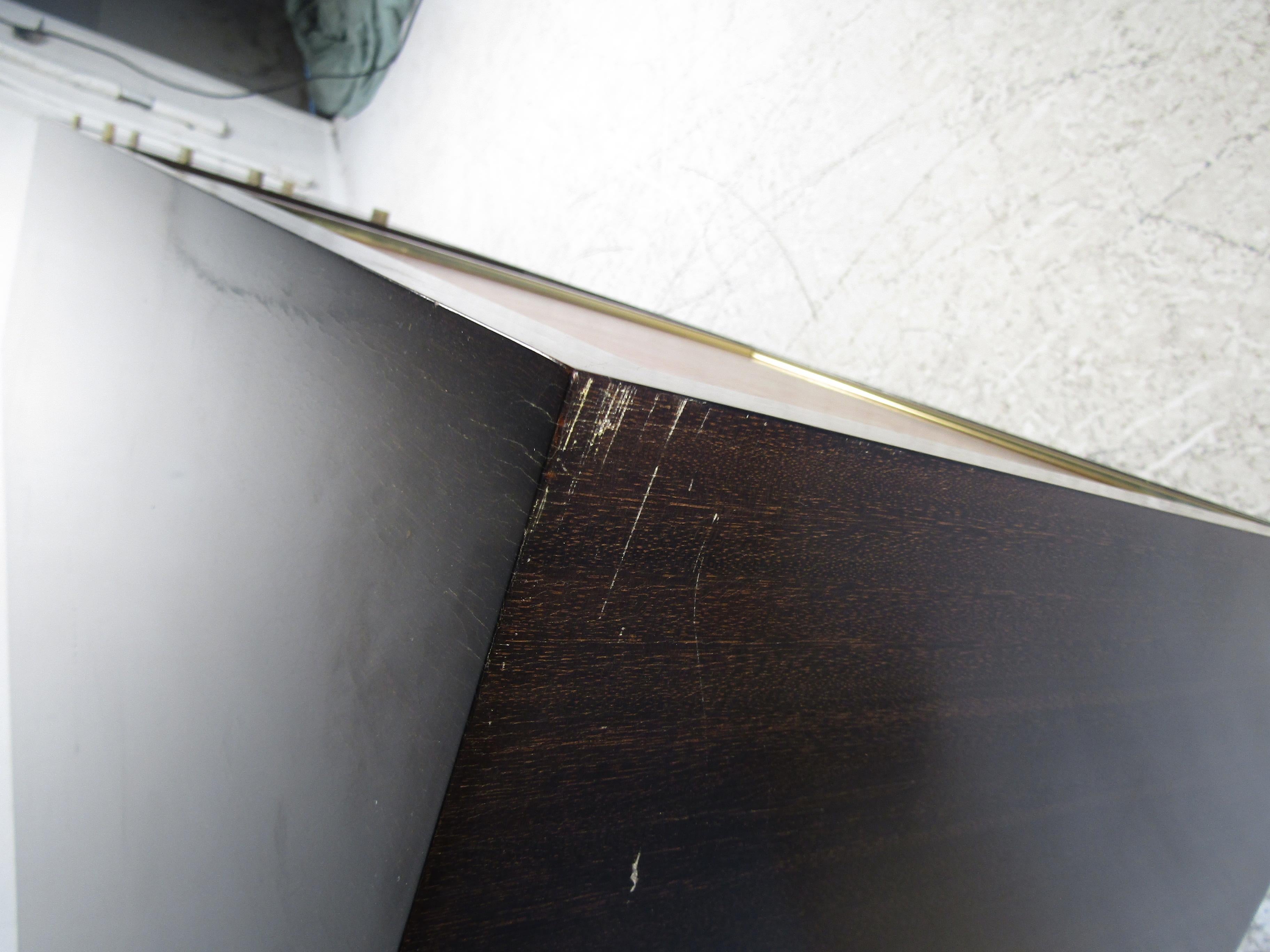Mid-Century Modern Harvey Probber Credenza For Sale 8
