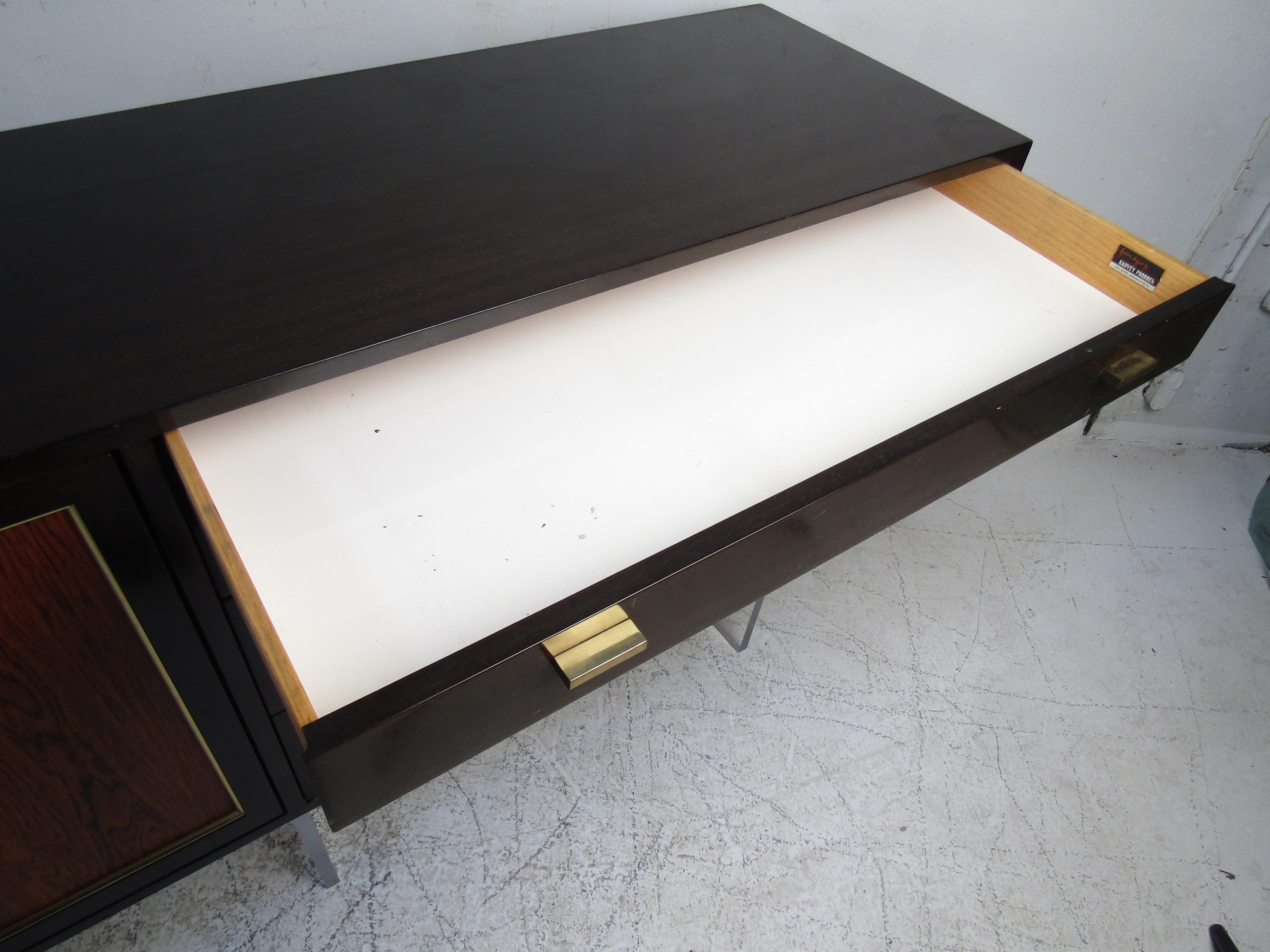 Mid-Century Modern Harvey Probber Credenza For Sale 11