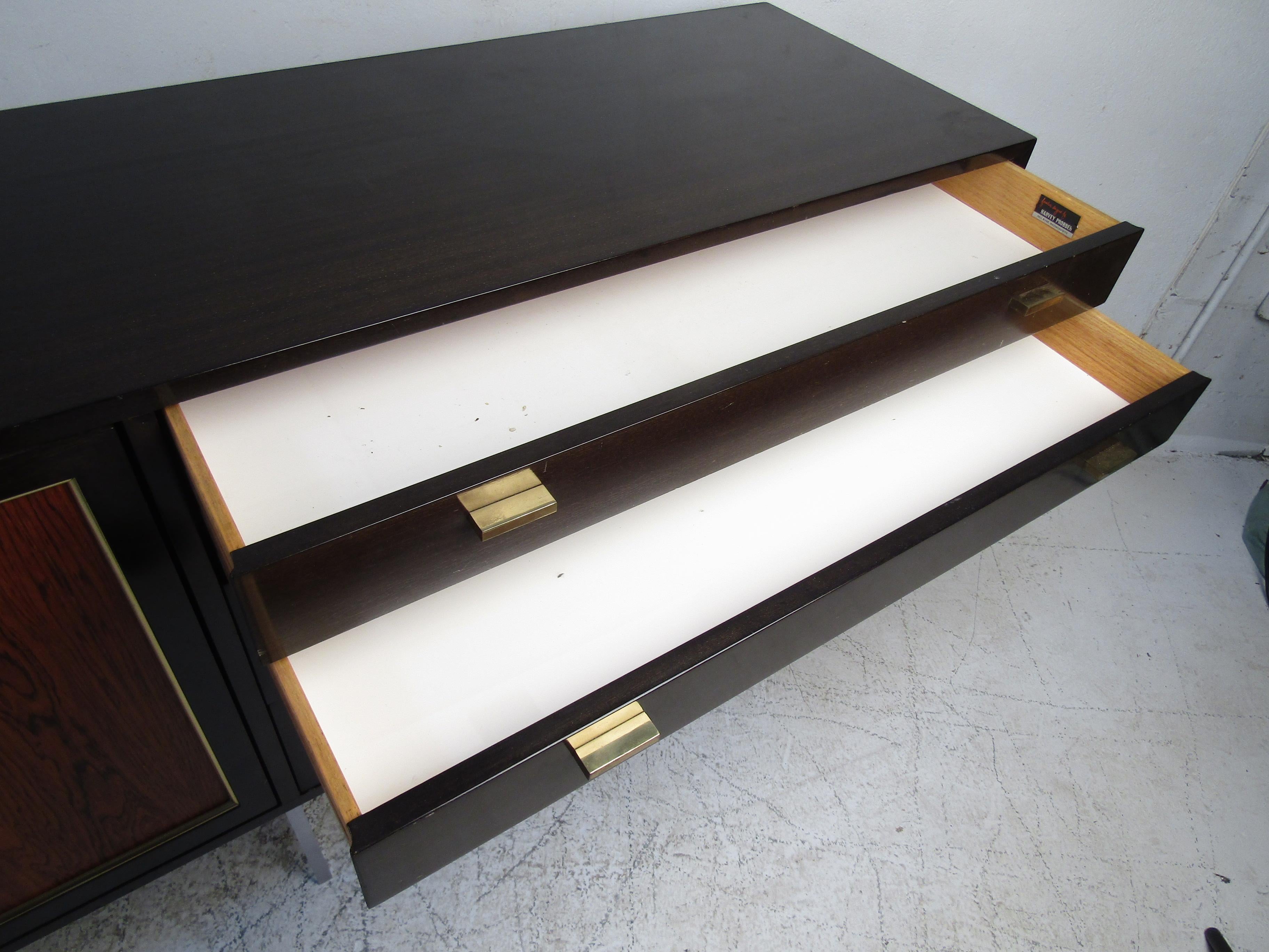Mid-Century Modern Harvey Probber Credenza For Sale 12