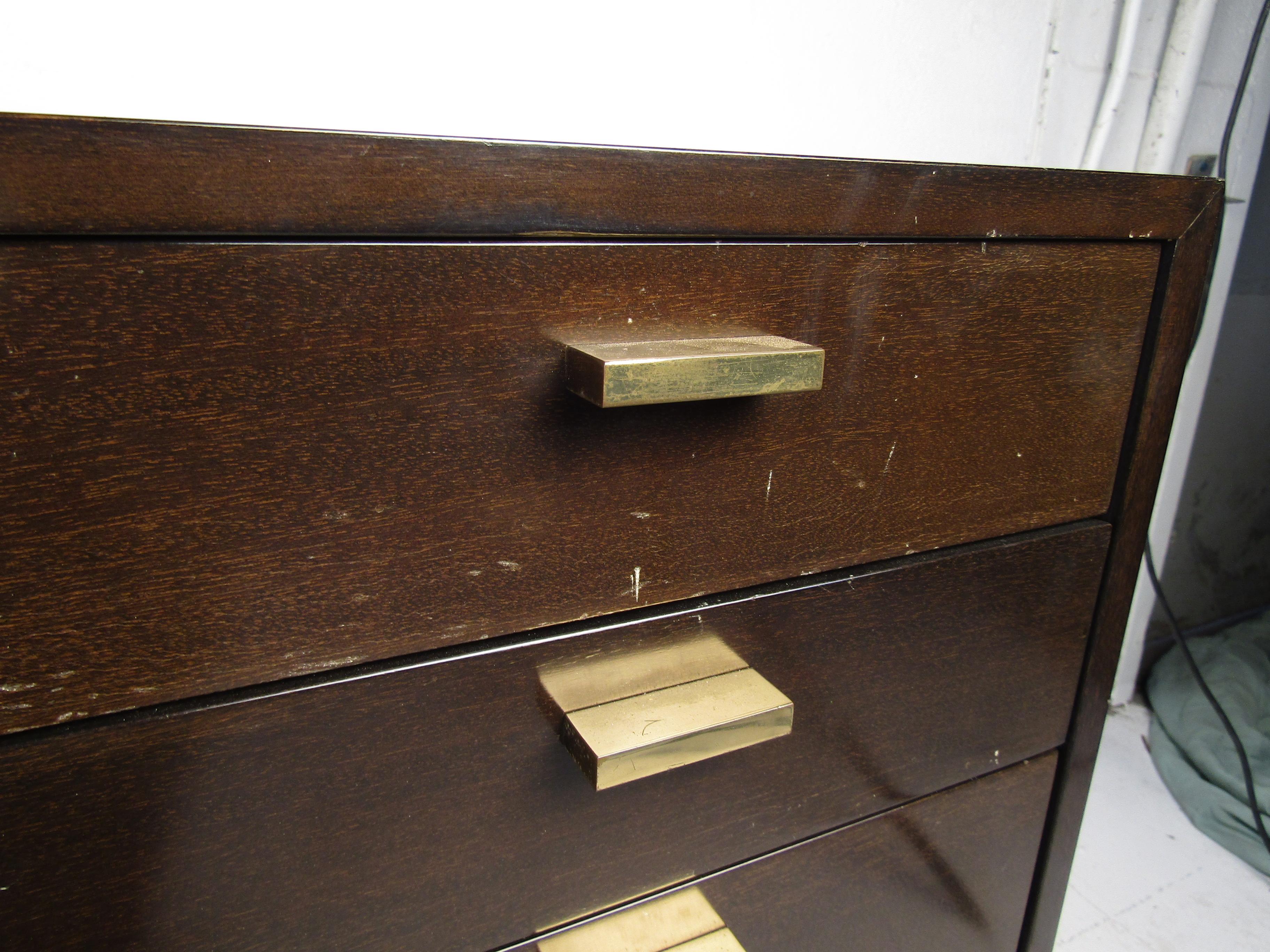 Mid-Century Modern Harvey Probber Credenza For Sale 3