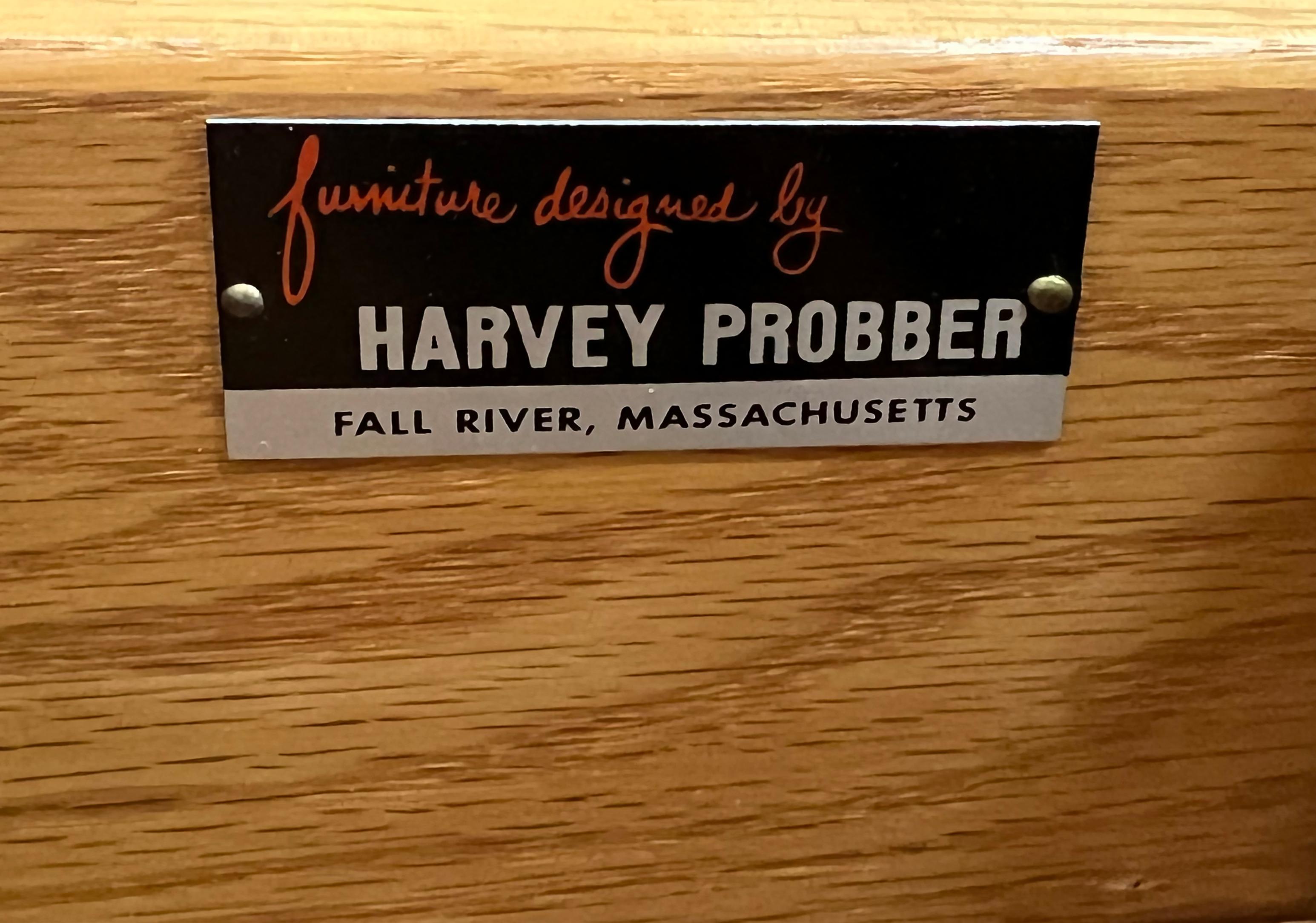 Commode Harvey Probber en acajou blanchi, portes en rotin  en vente 2