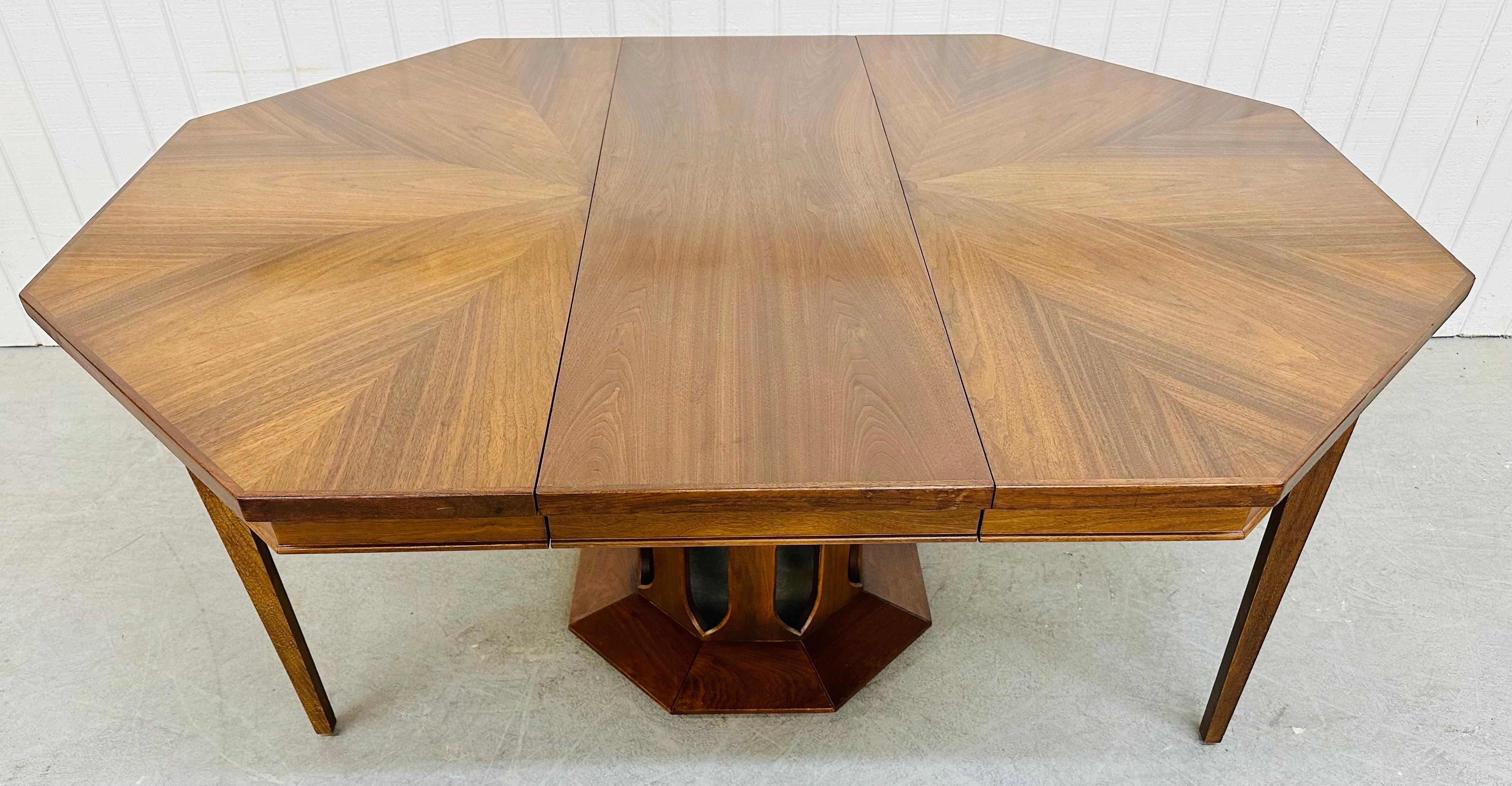 20th Century Mid-Century Modern Harvey Probber Style Walnut Dining Table