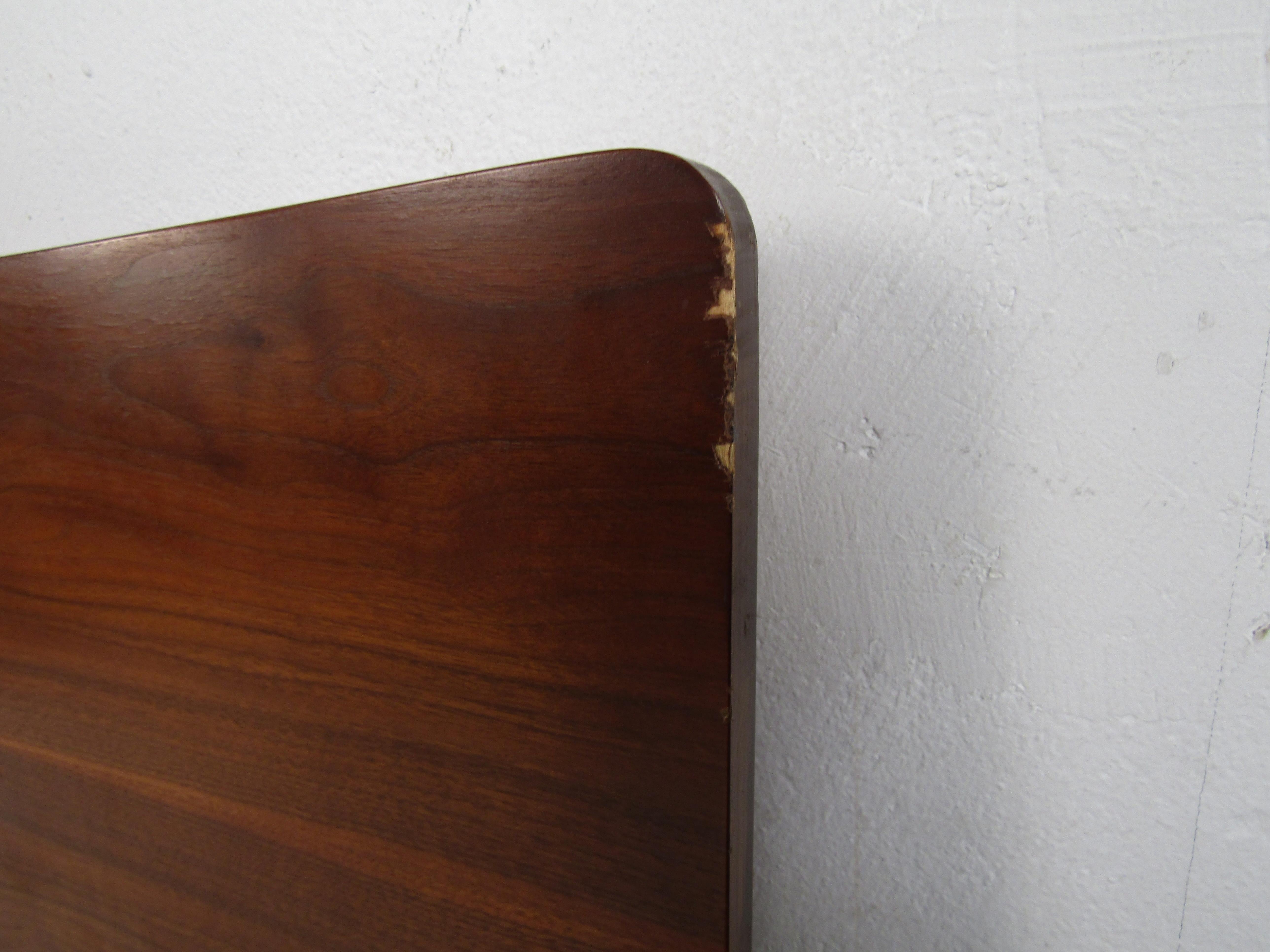 Mid-Century Modern Headboard Designed by R Way Manufacturing In Good Condition For Sale In Brooklyn, NY
