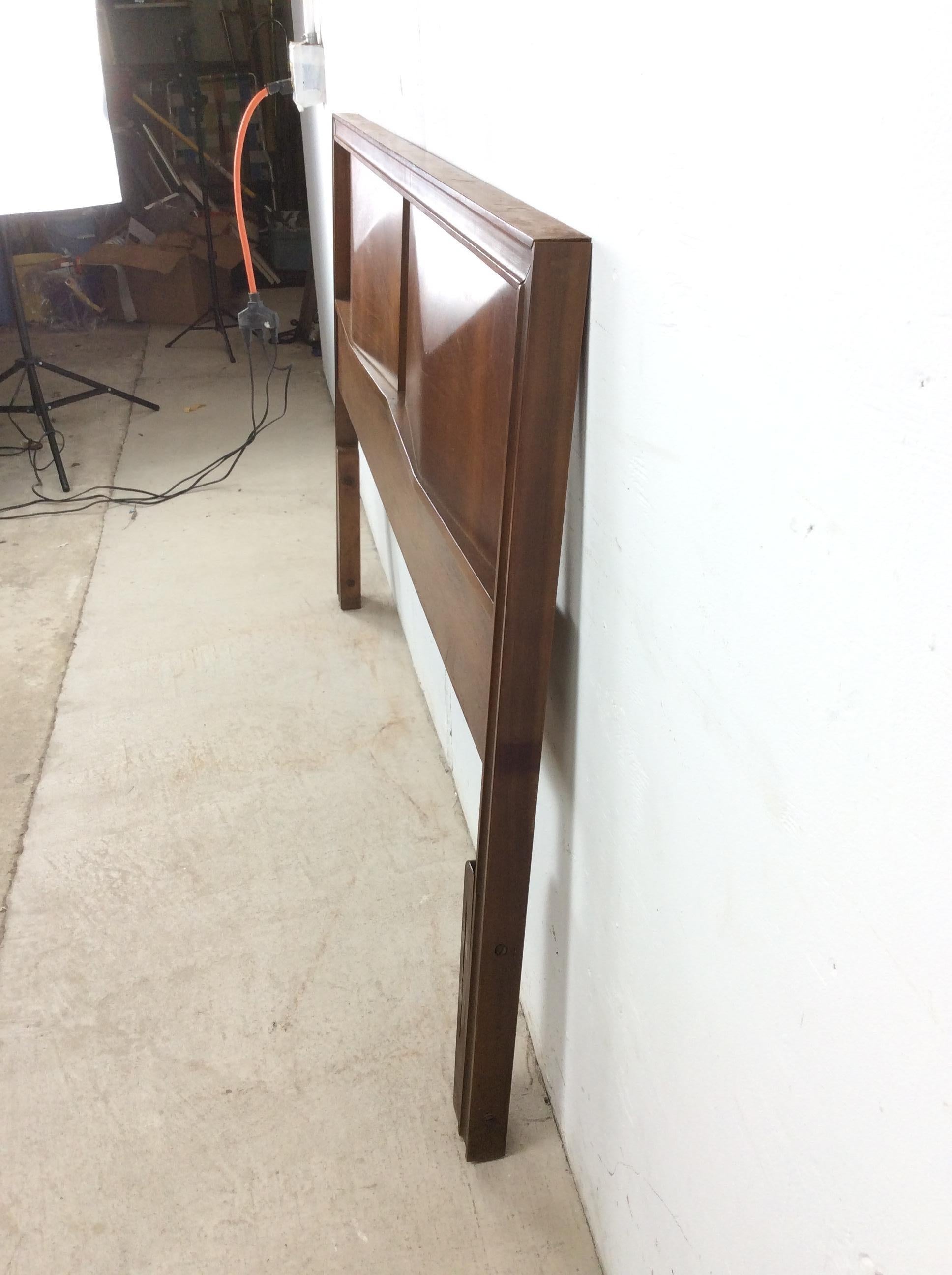 Mid Century Modern Headboard & Footboard with Beveled Detailing by Johnson Carpe en vente 3