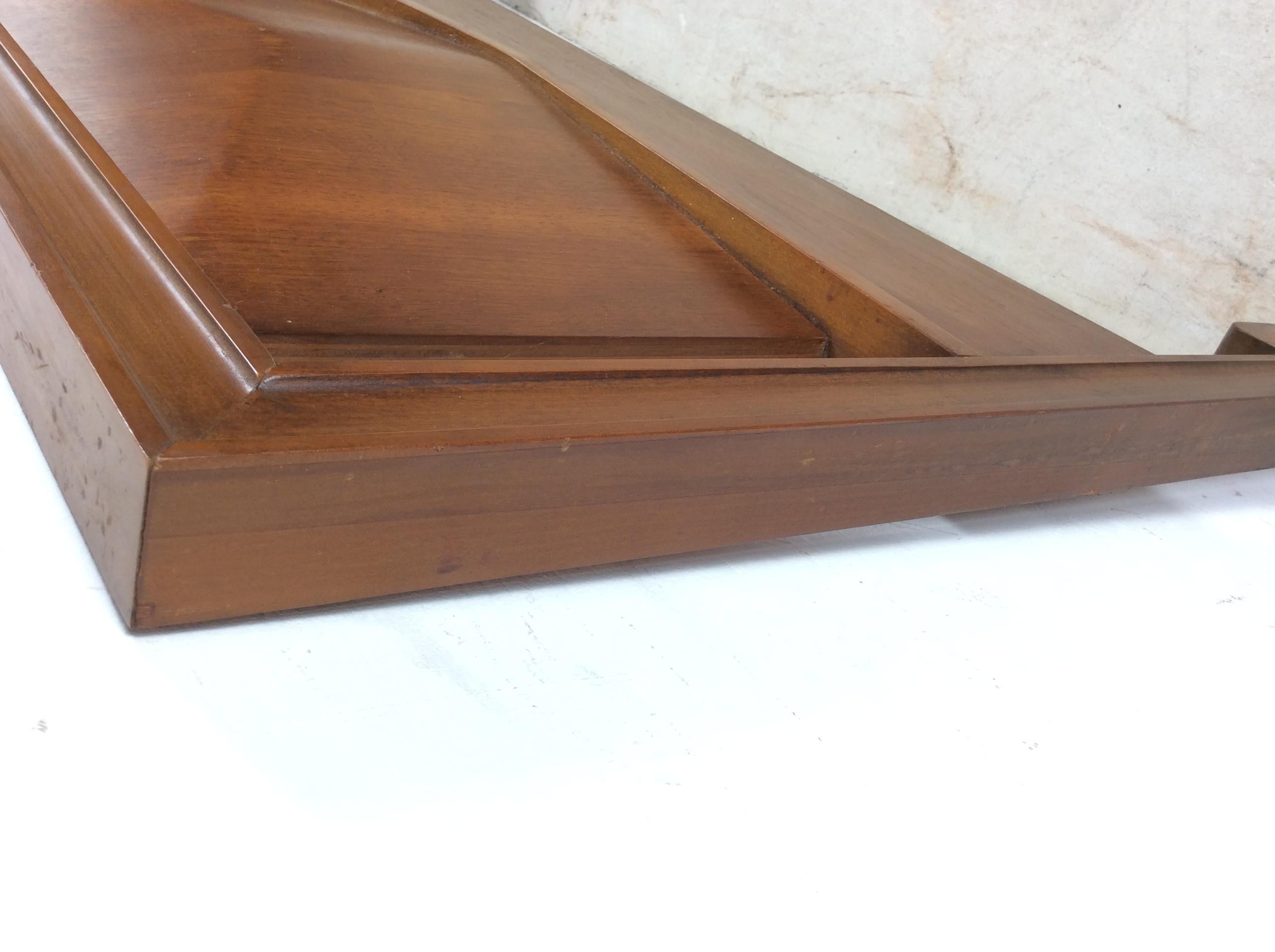 Mid Century Modern Headboard & Footboard with Beveled Detailing by Johnson Carpe en vente 7