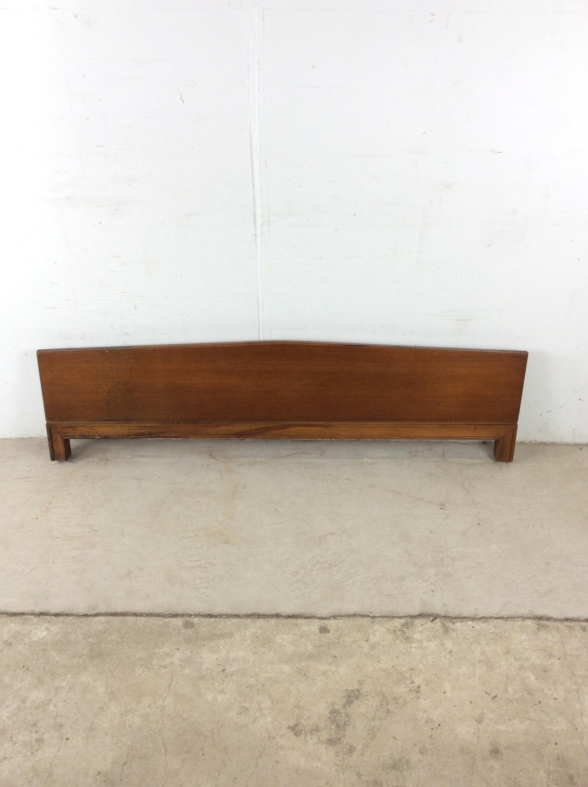 Mid Century Modern Headboard & Footboard with Beveled Detailing by Johnson Carpe en vente 9