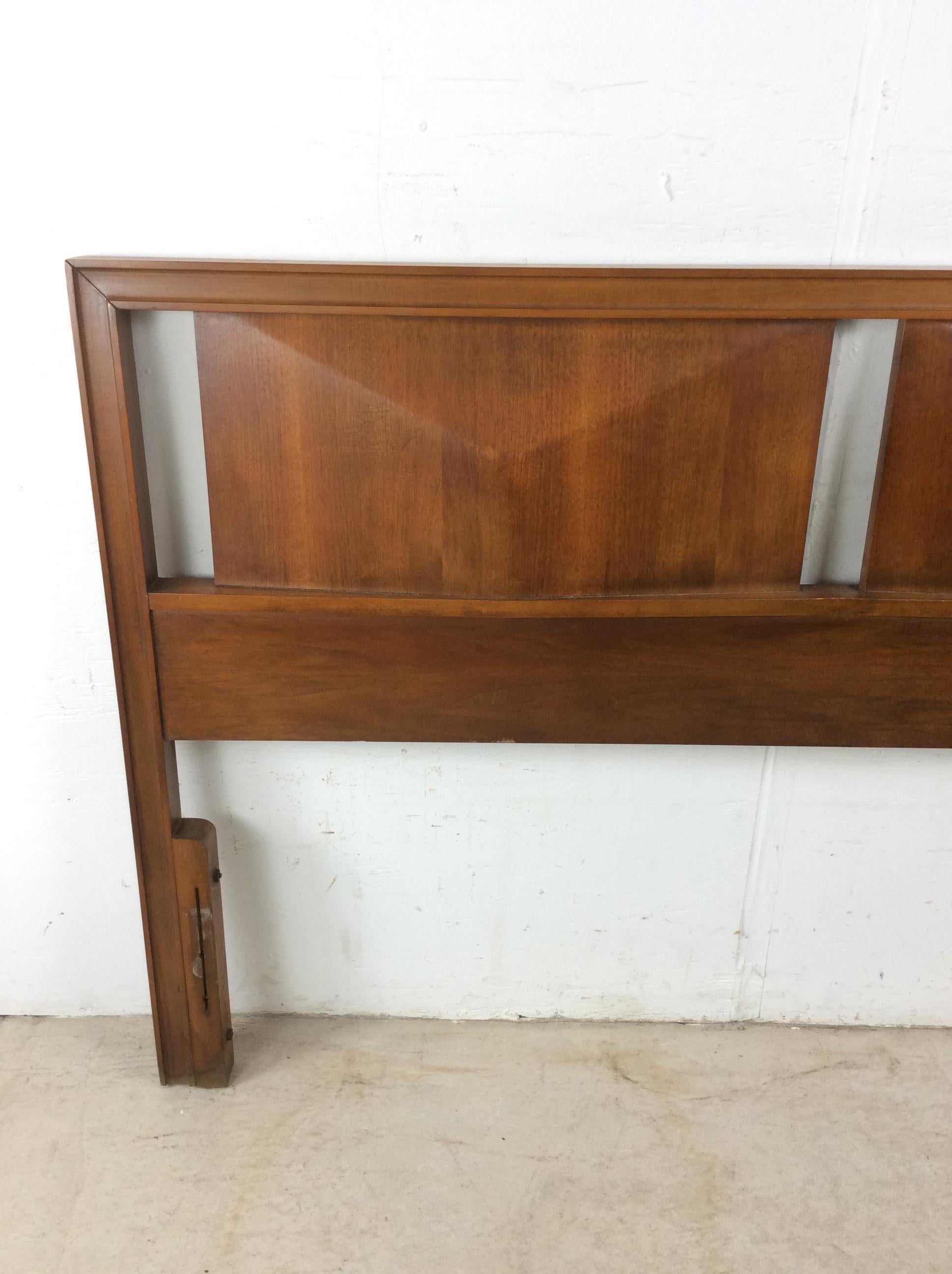 Mid-Century Modern Mid Century Modern Headboard & Footboard with Beveled Detailing by Johnson Carpe en vente