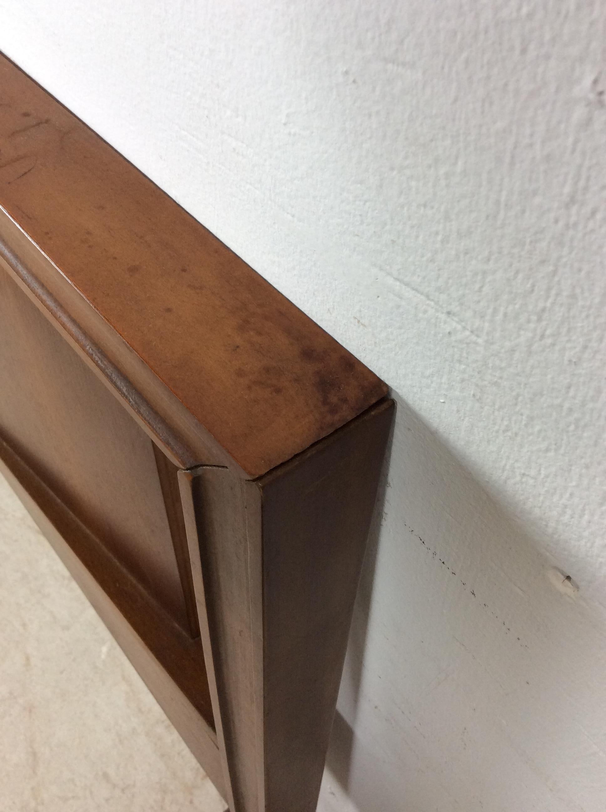 Mid Century Modern Headboard & Footboard with Beveled Detailing by Johnson Carpe en vente 2