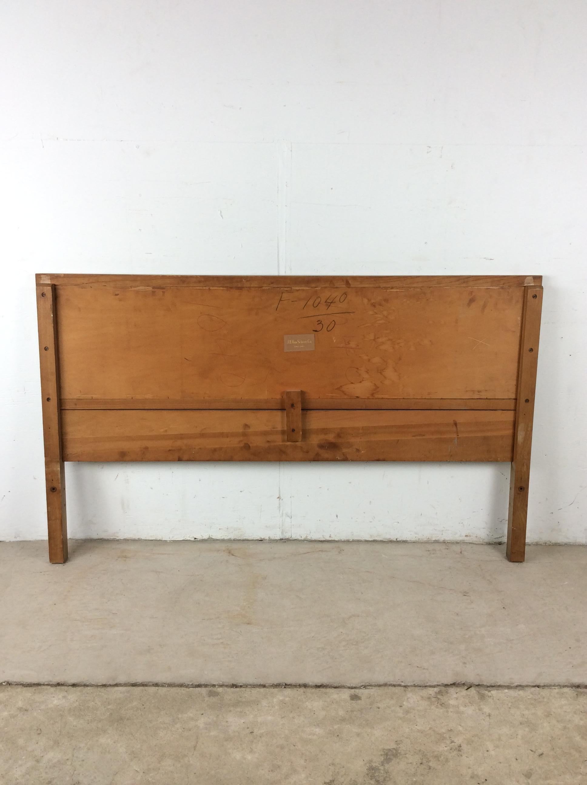Mid Century Modern Headboard & Footboard with Limed Oak Finish en vente 5