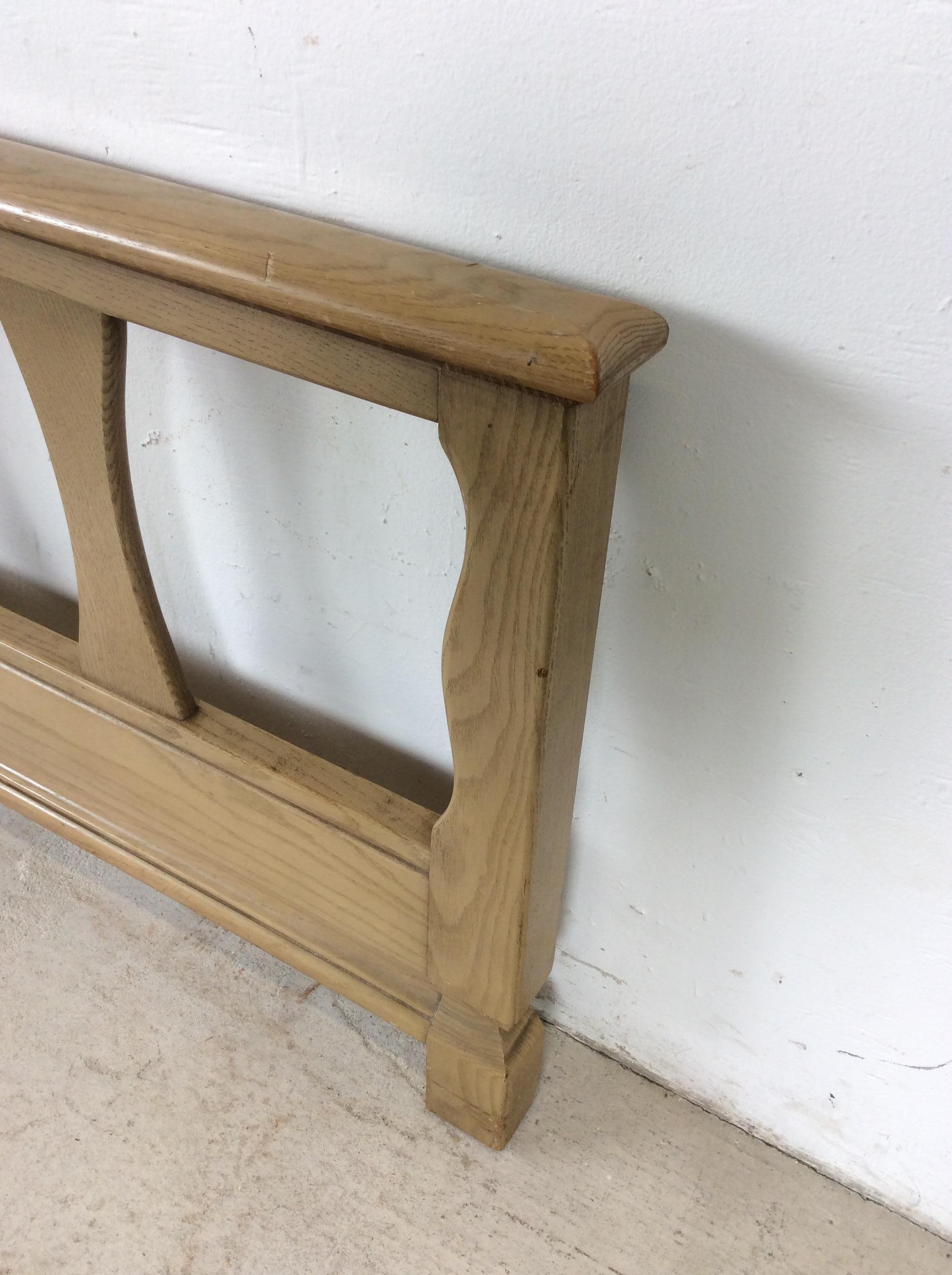 Mid Century Modern Headboard & Footboard with Limed Oak Finish en vente 8